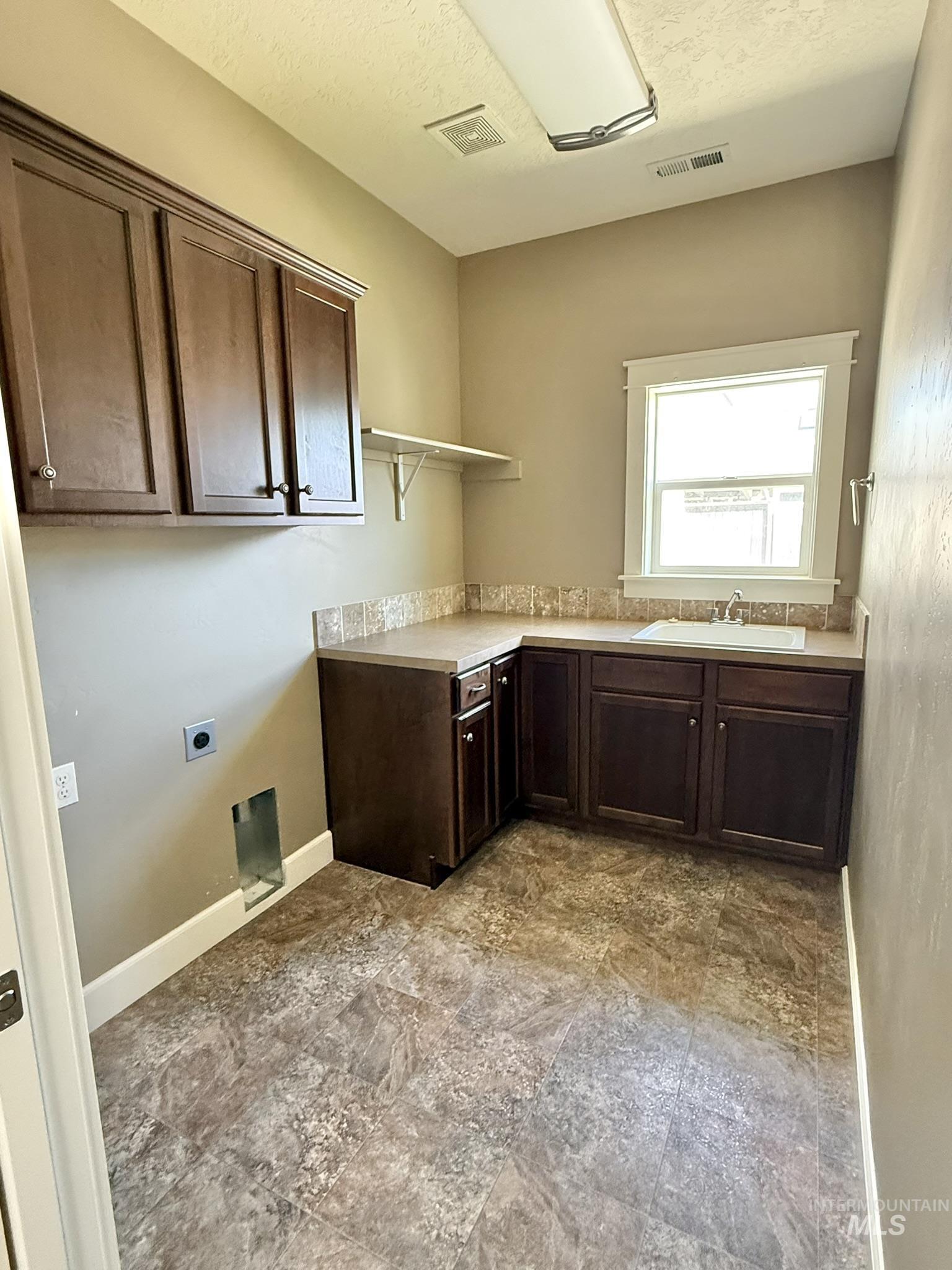 1106 S Spring Valley Dr Property Photo 42