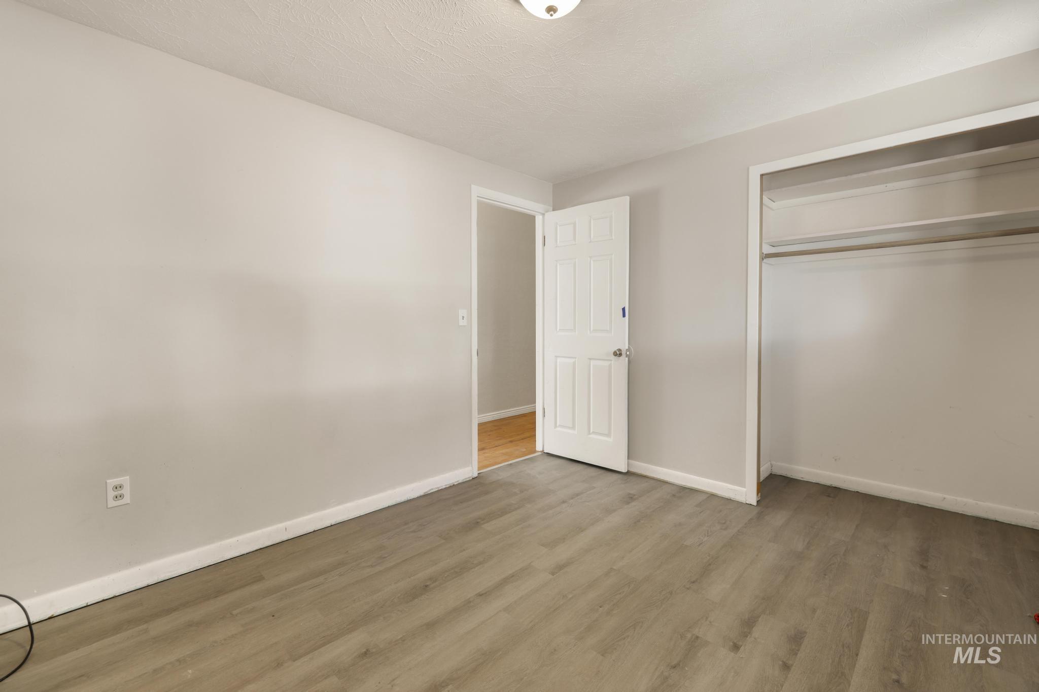 2221 Conant Dr Property Photo 18