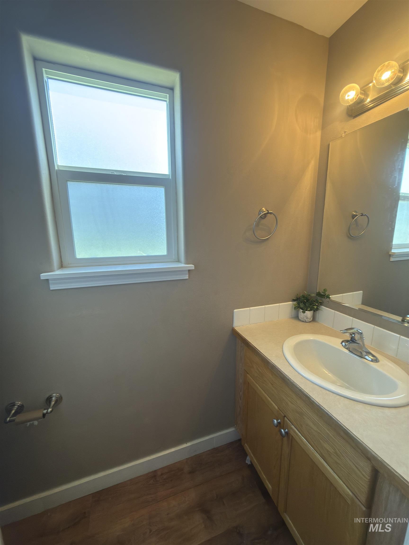 1714 Cinder Loop Property Photo 8