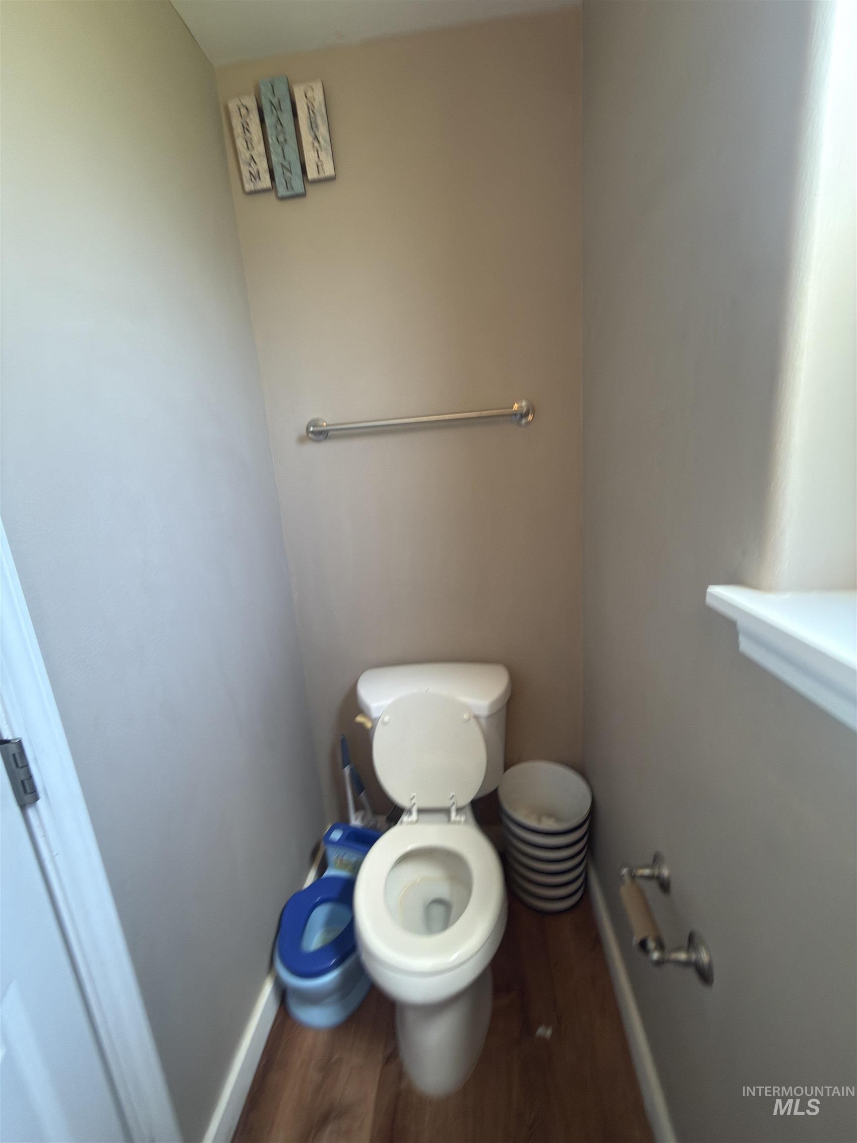 1714 Cinder Loop Property Photo 9