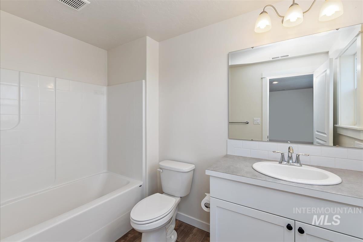 6125 W Mattawa Dr Property Photo 22