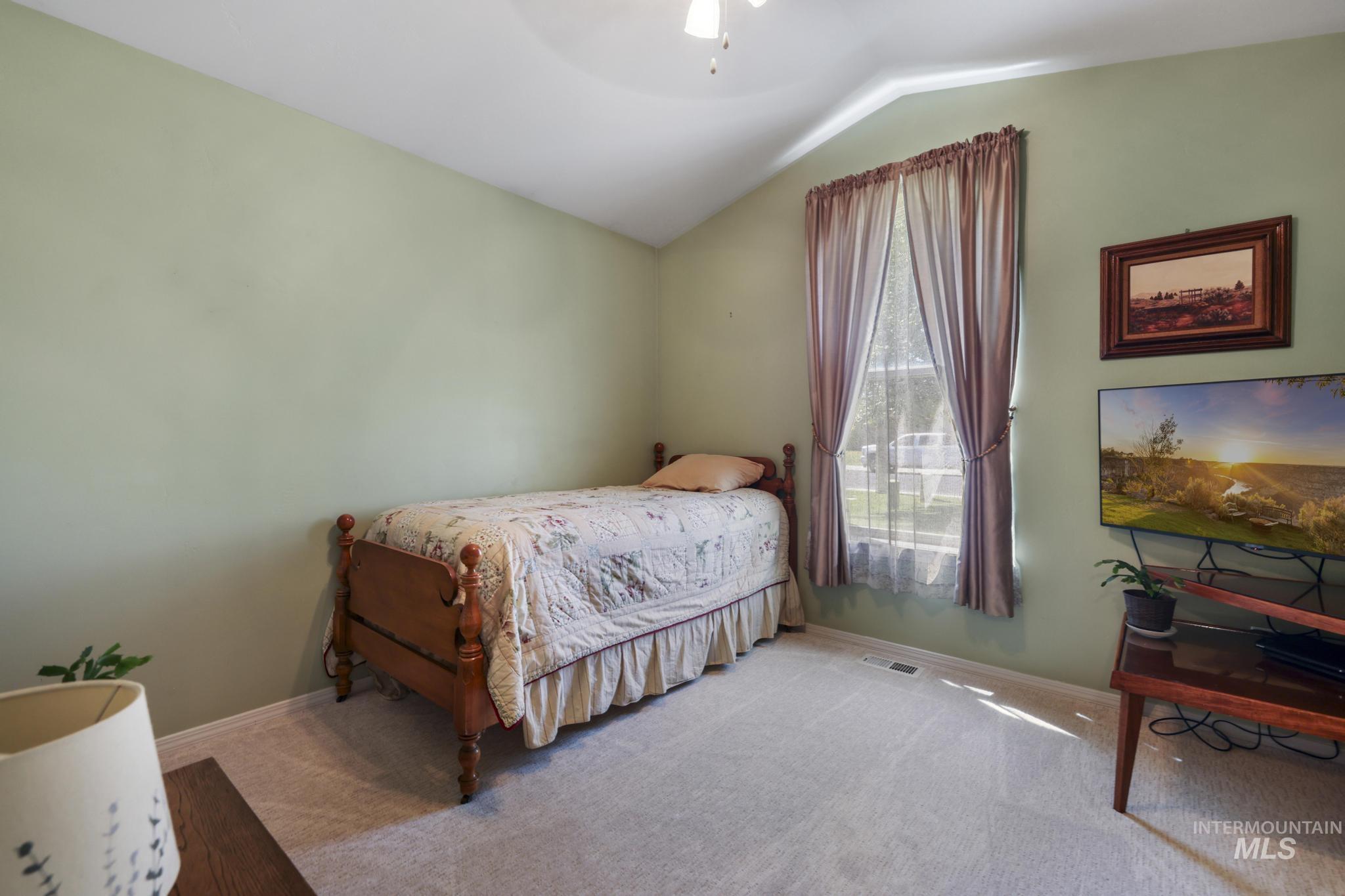 1440 Cayuse Creek Dr Property Photo 17