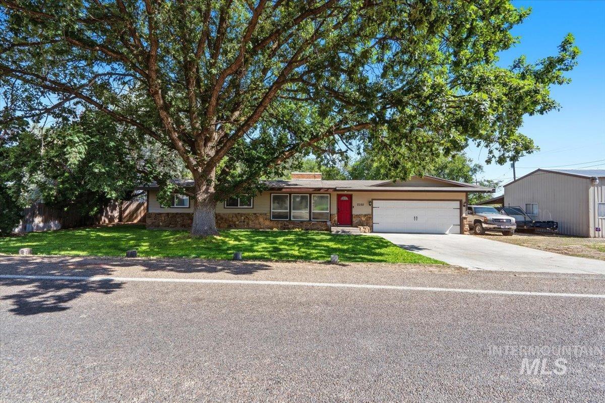 2322 W Roosevelt Avenue
