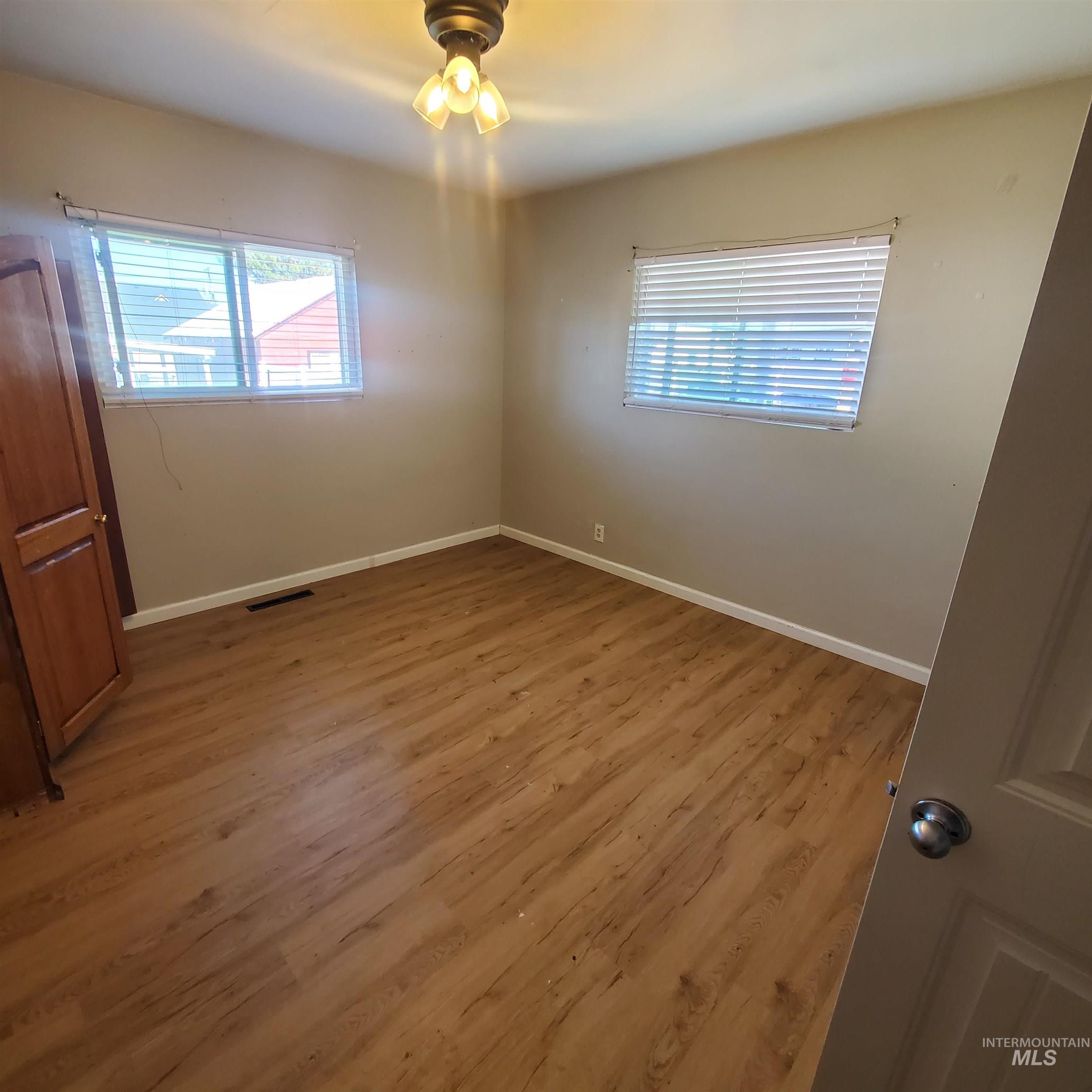 115 S Fern Property Photo 14