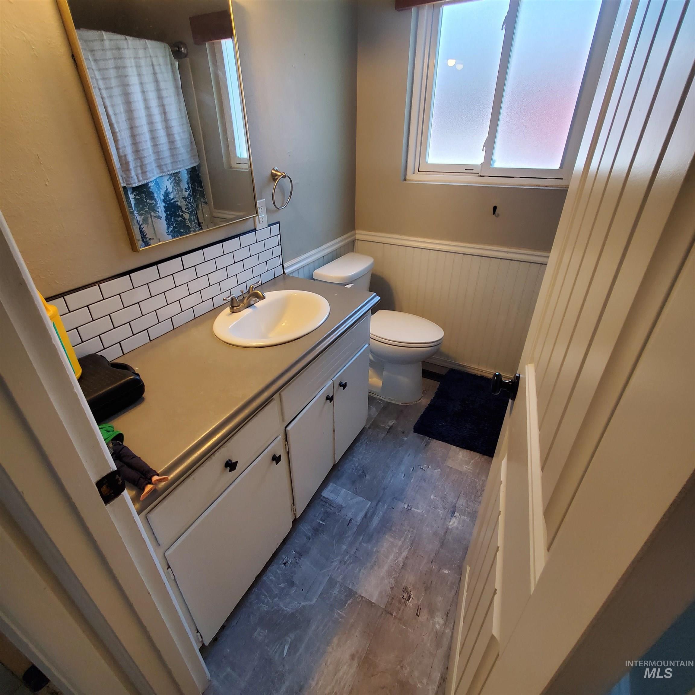 115 S Fern Property Photo 17