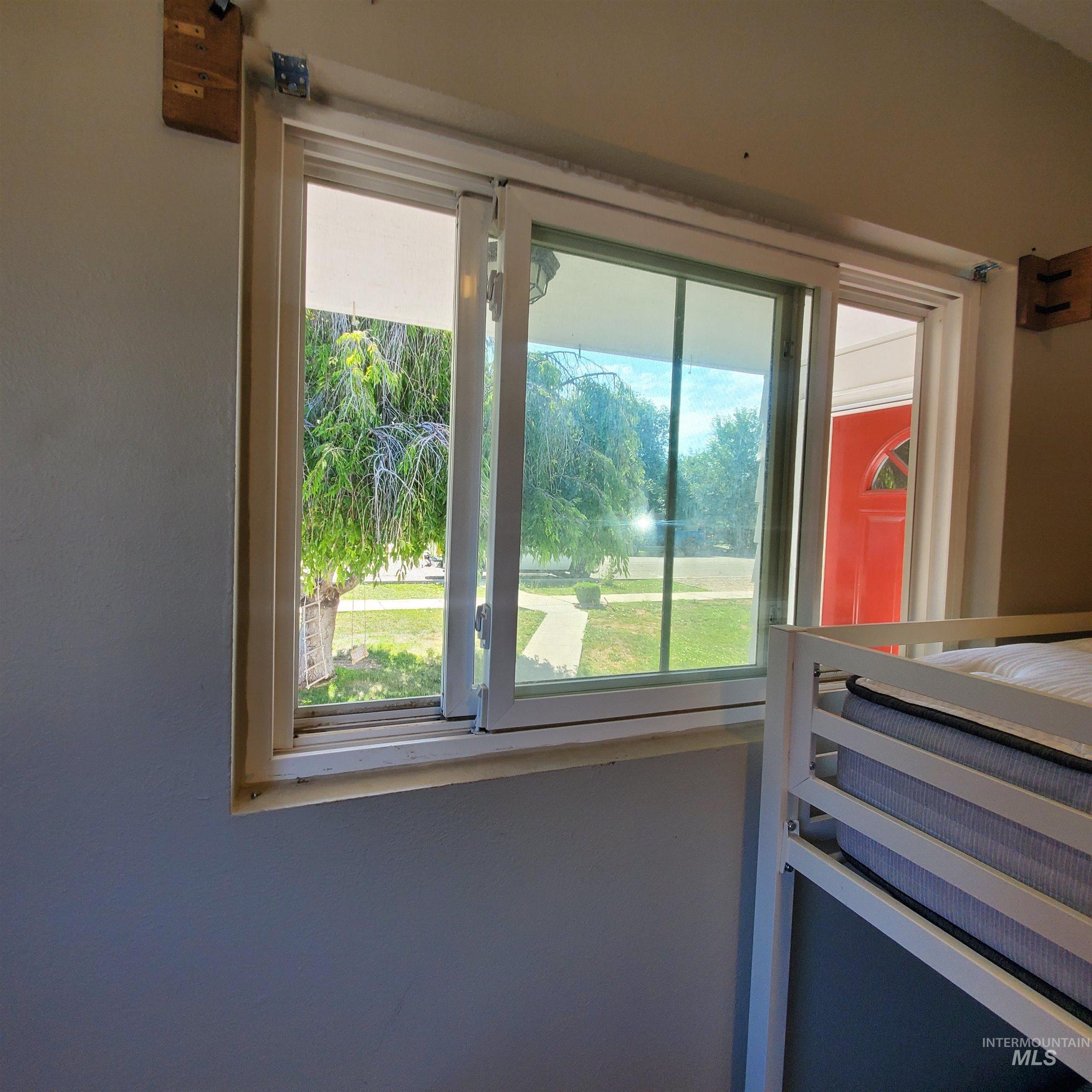 115 S Fern Property Photo 19