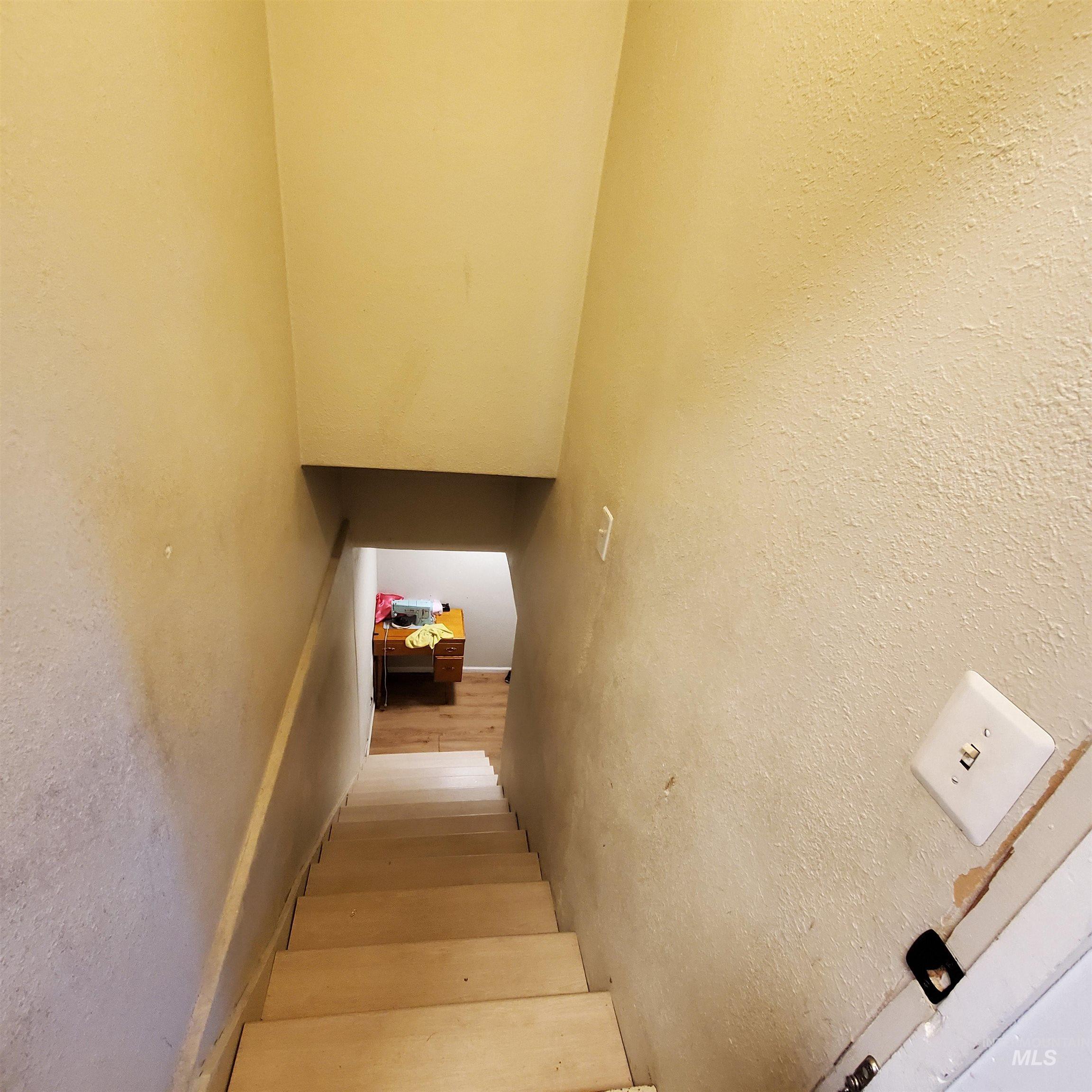 115 S Fern Property Photo 22
