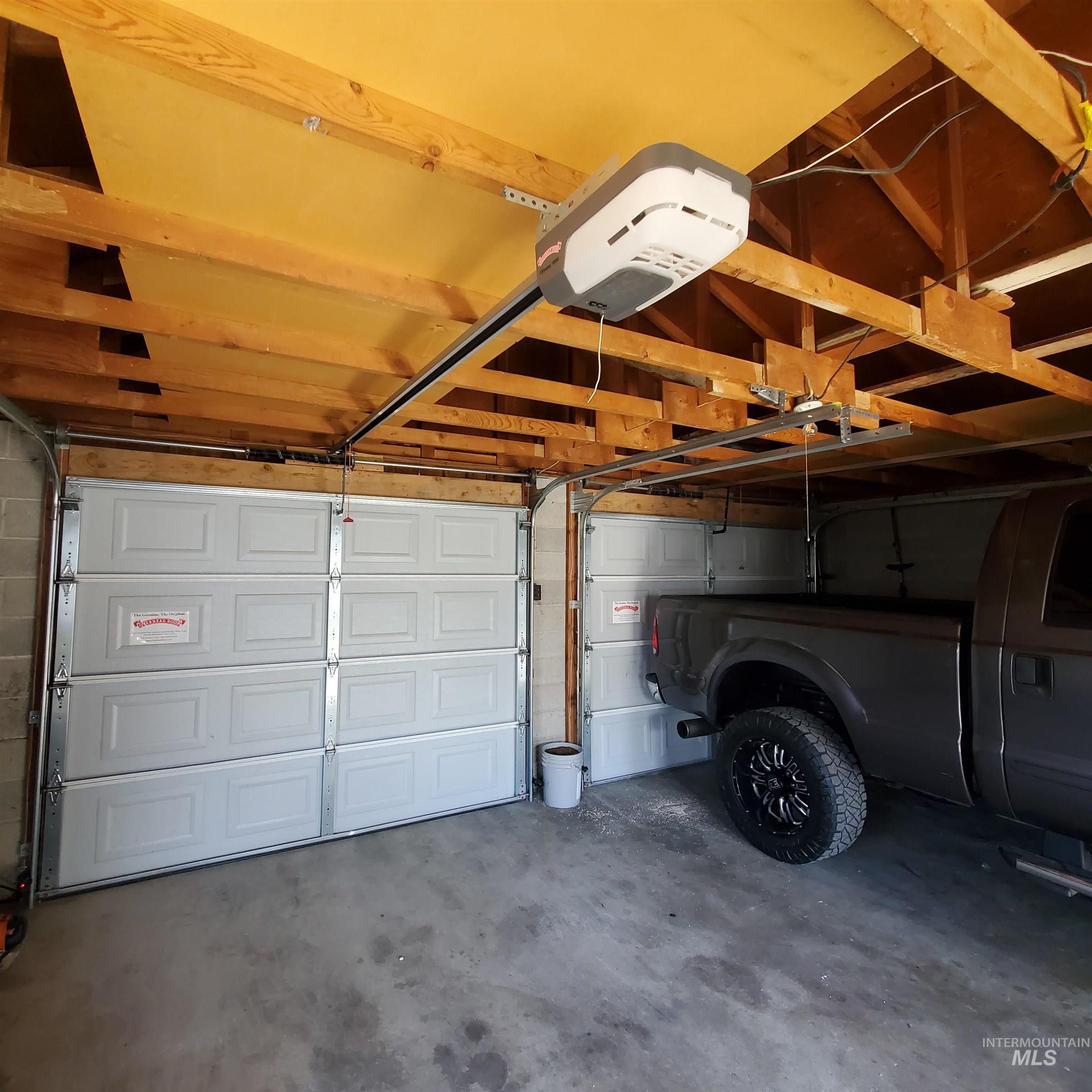 115 S Fern Property Photo 38