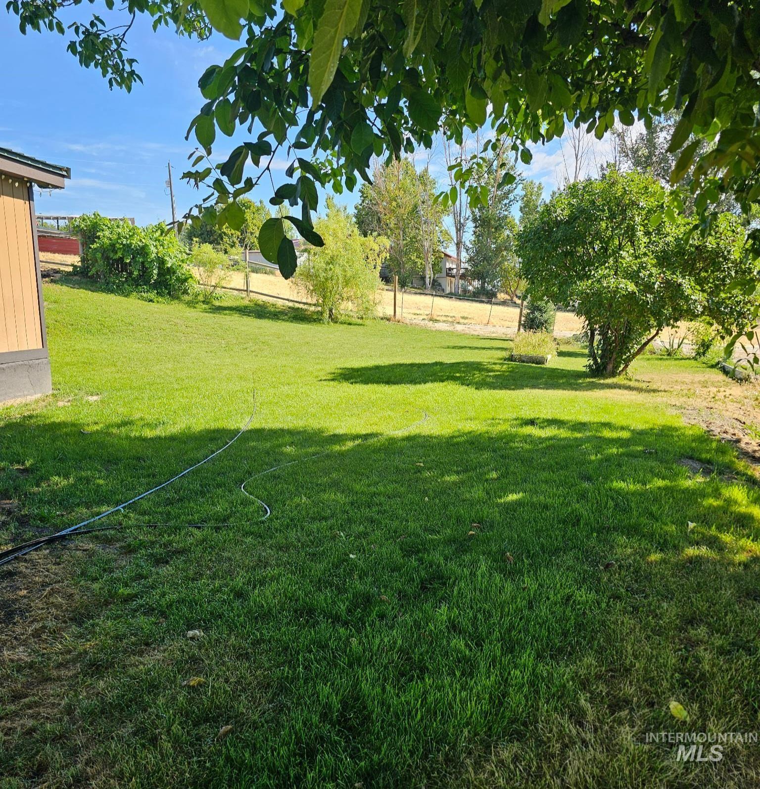 10456 Highway 95 Property Photo 3