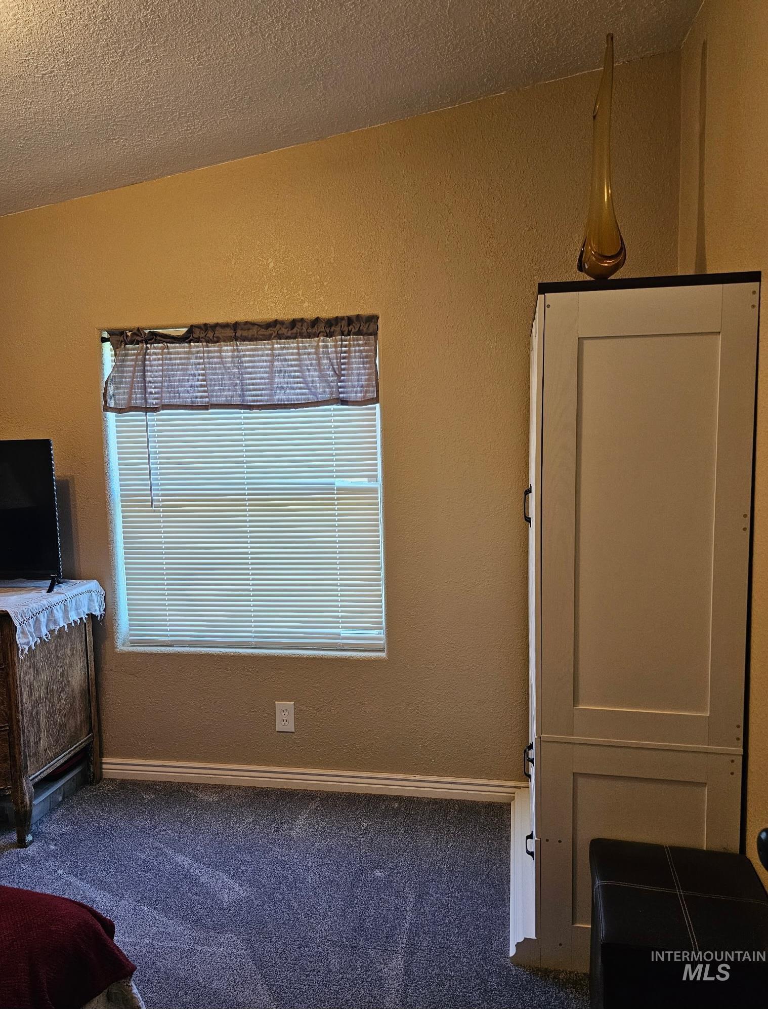 10456 Highway 95 Property Photo 13