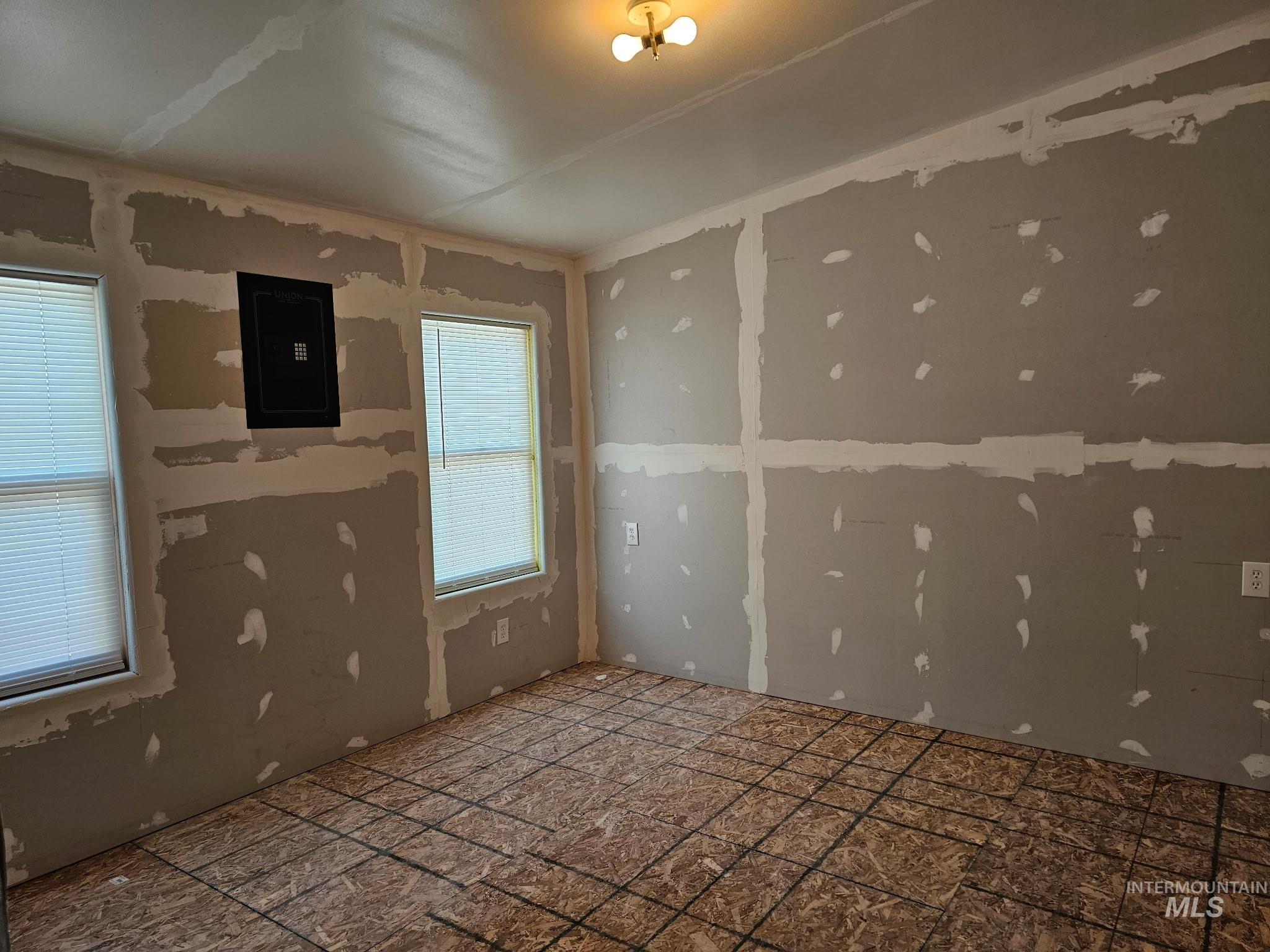 10456 Highway 95 Property Photo 16