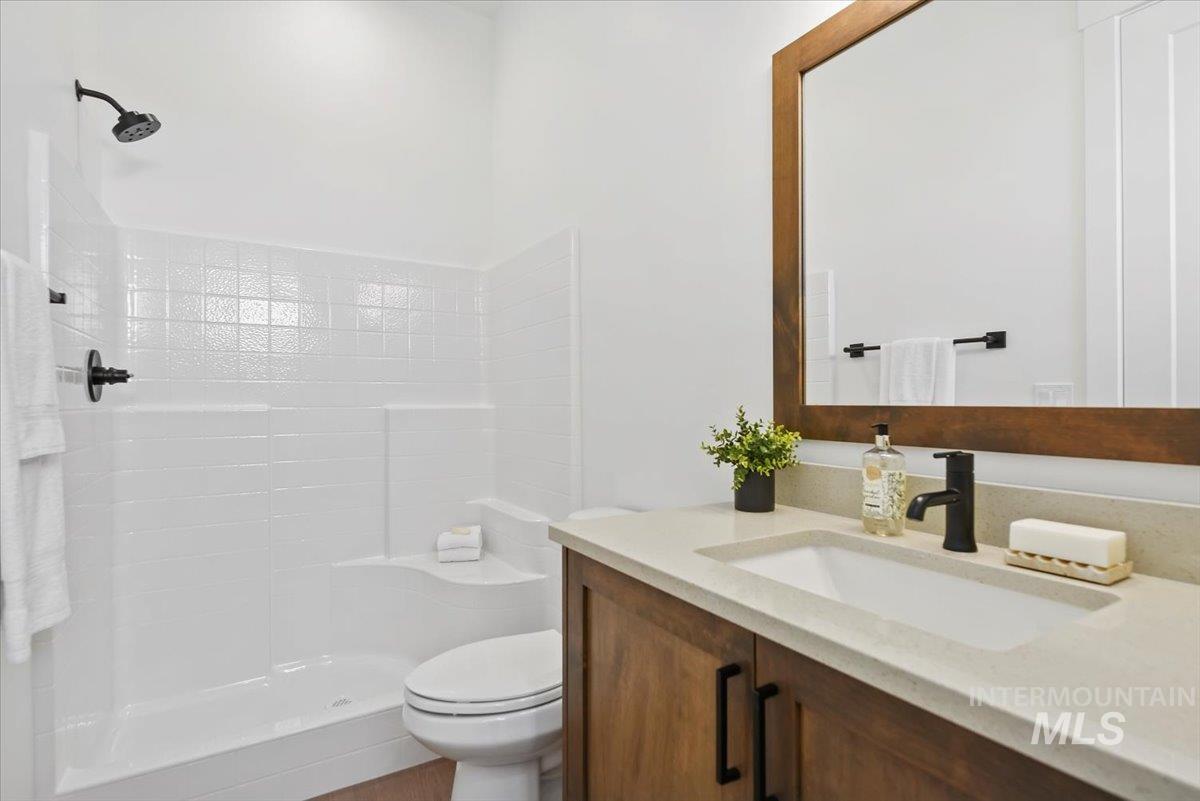 1501 N Cygnus Ave Property Photo 22