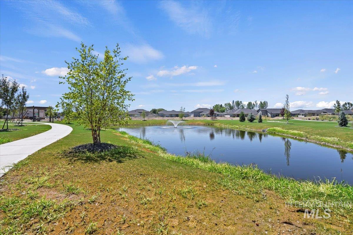 1501 N Cygnus Ave Property Photo 33