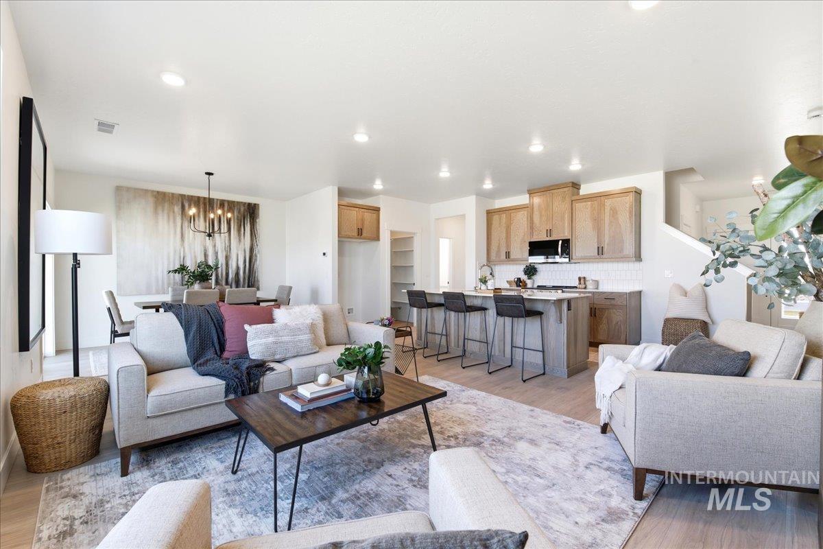 3405 Elliptical Lane Property Photo 4
