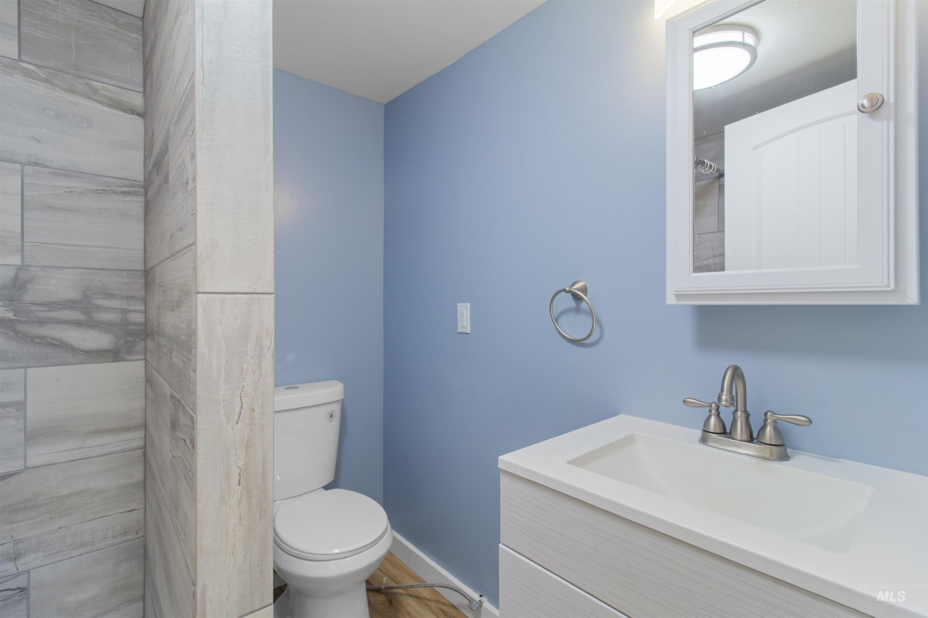 367 Ostrander St N Property Photo 25