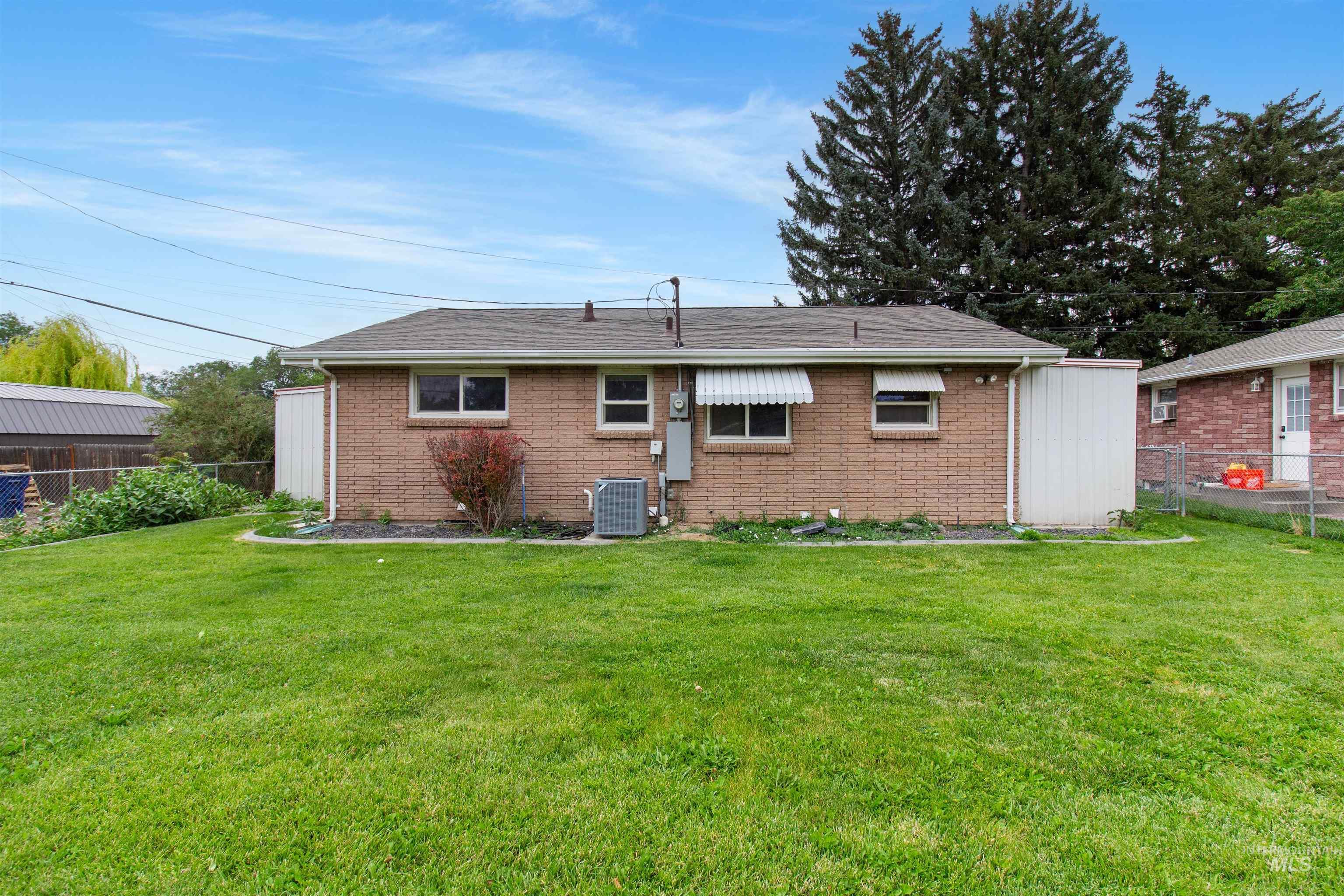 367 Ostrander St N Property Photo 42
