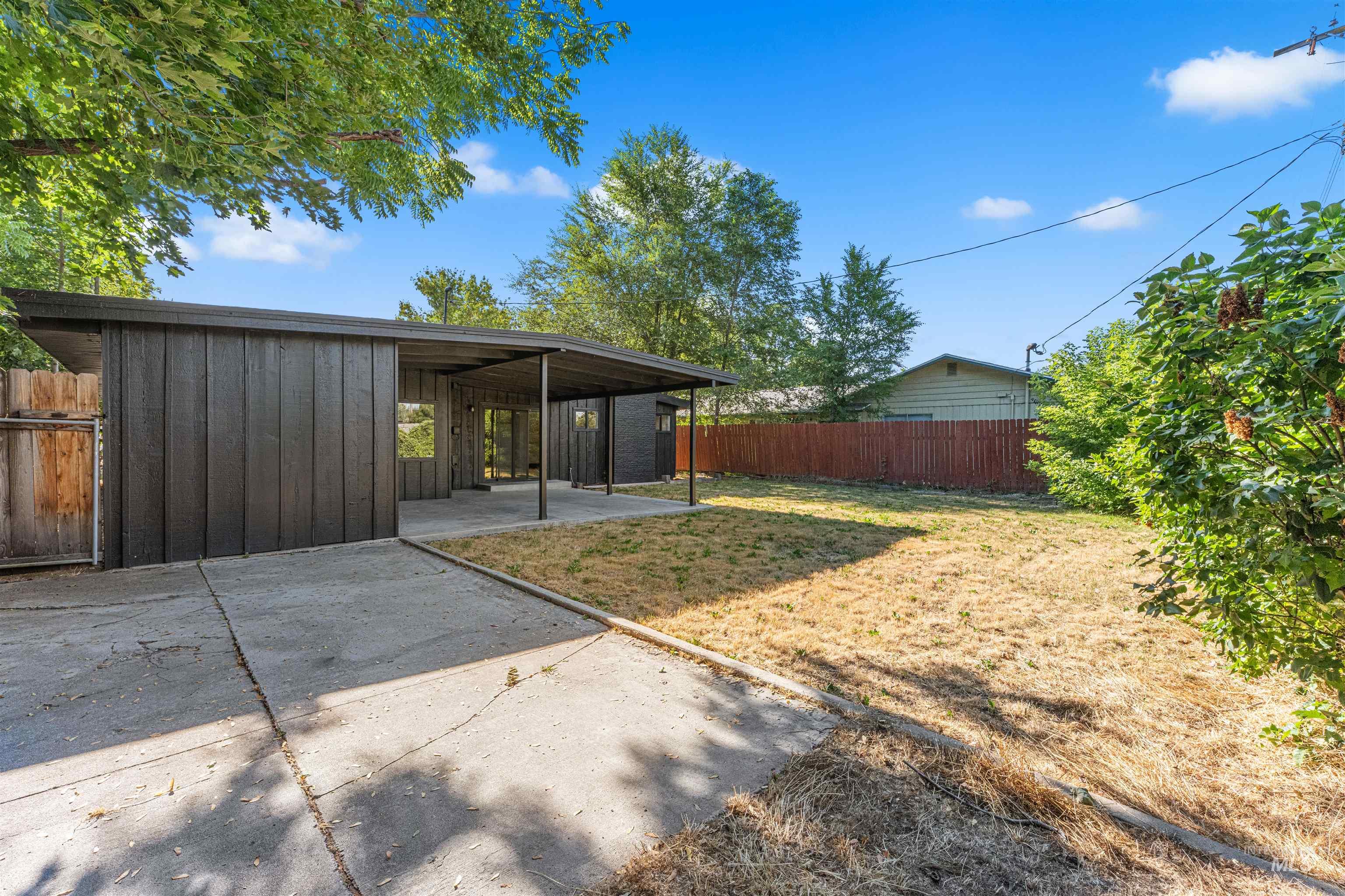 2008 Colorado Avenue Property Photo 37
