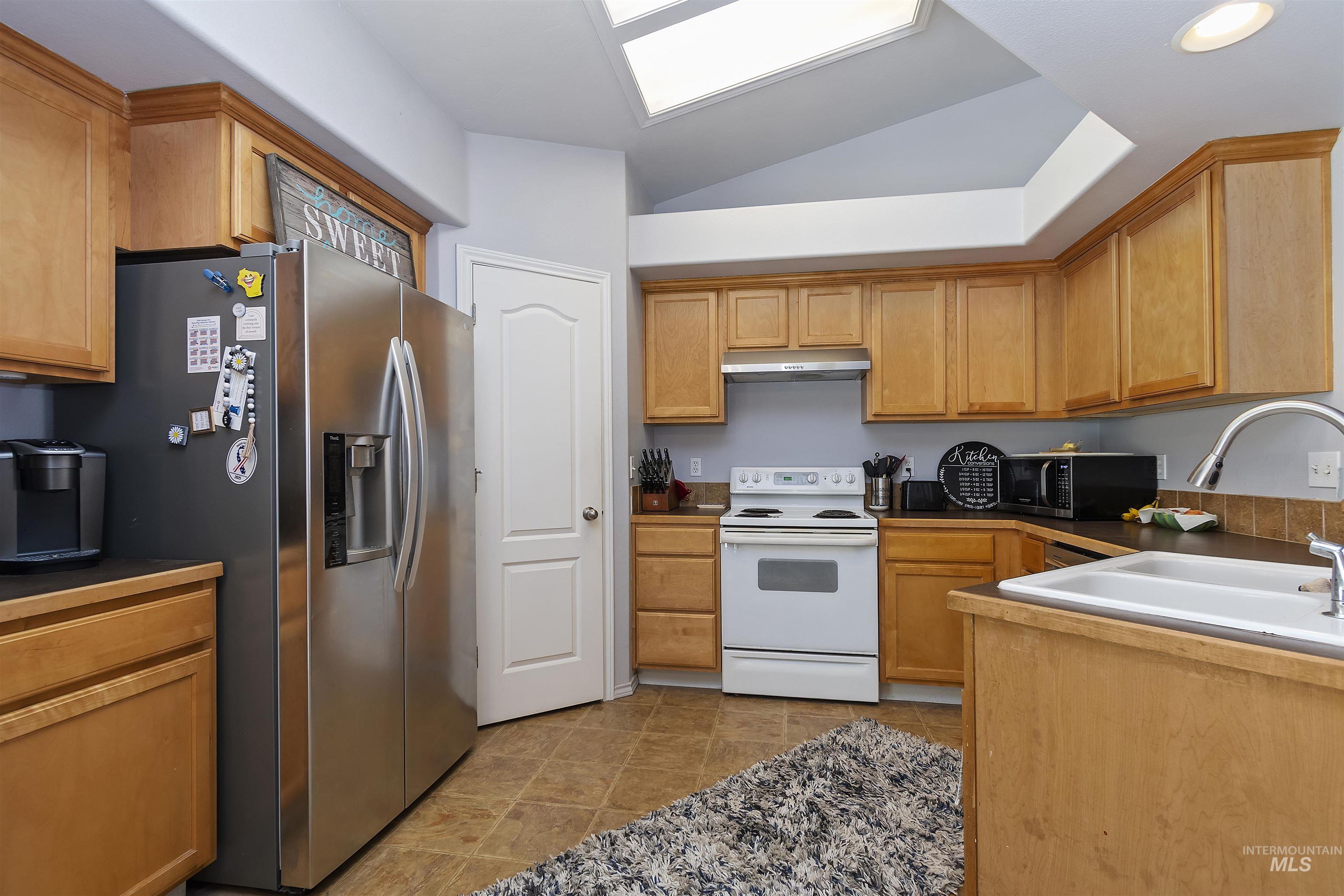 11734 W Huckleberry Dr Property Photo 8