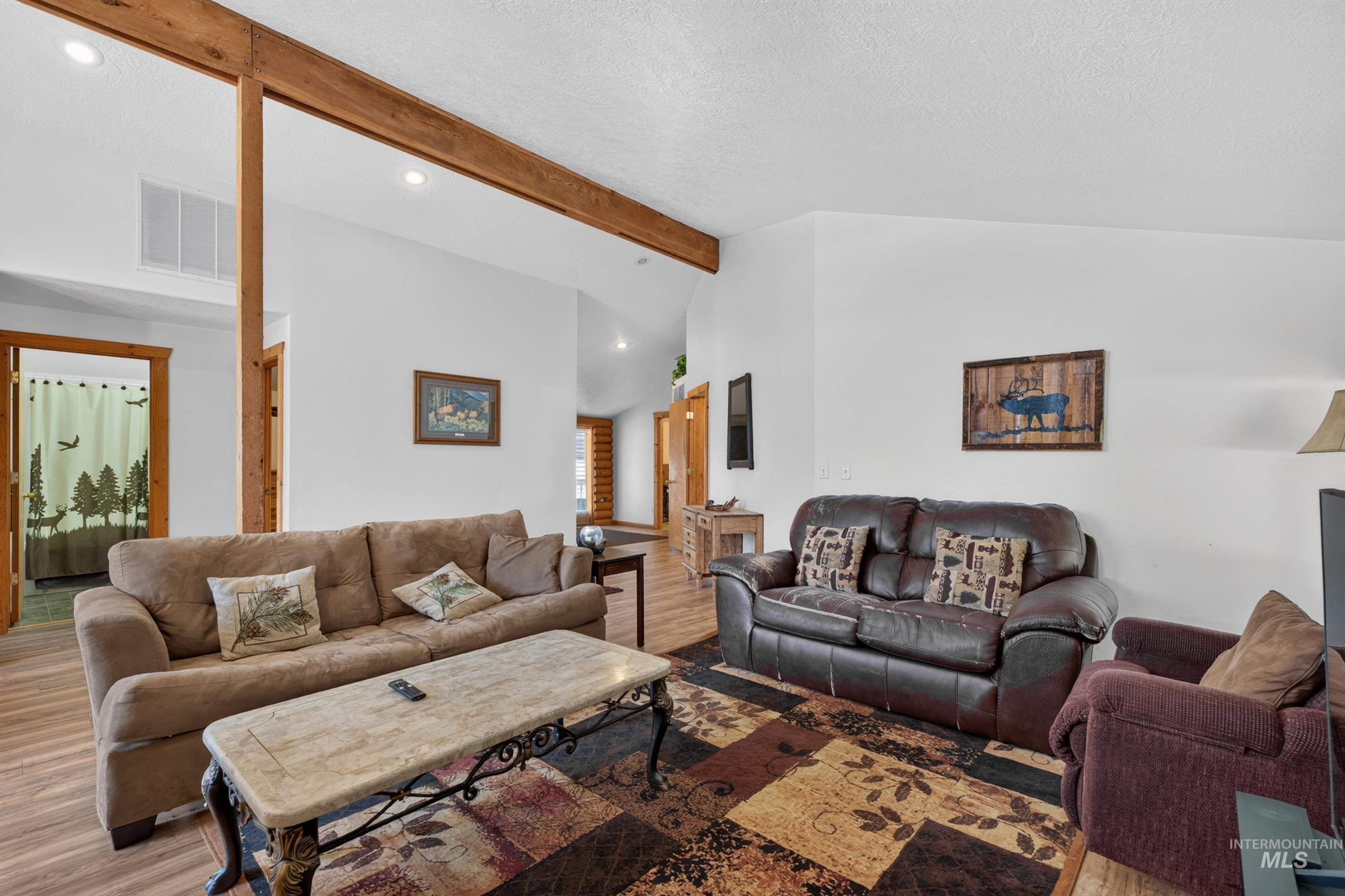 302 Berger Street Property Photo 14