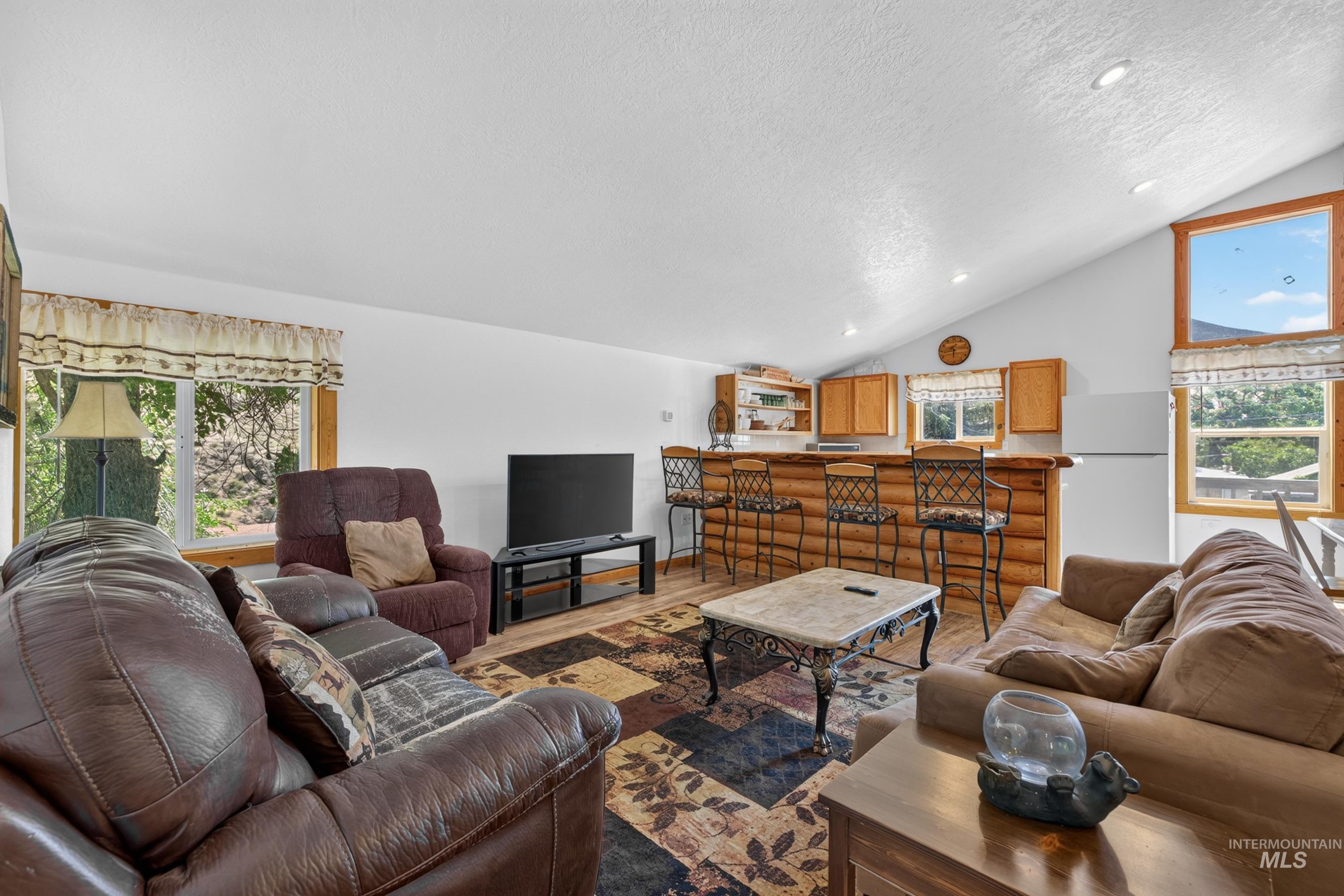 302 Berger Street Property Photo 15