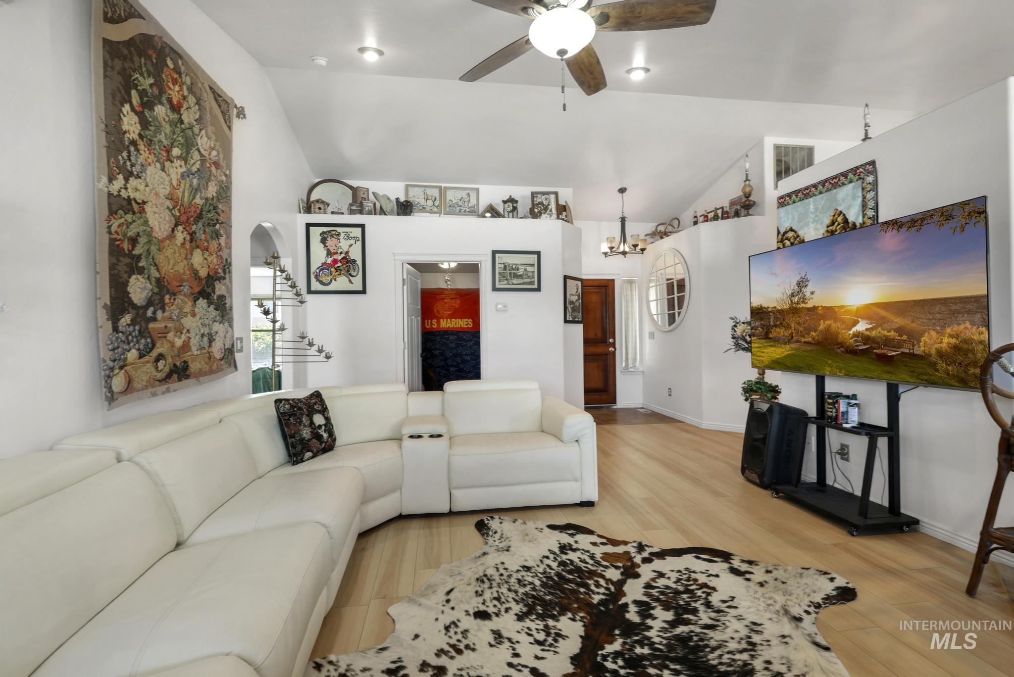 1002 Terra Ave Property Photo 7