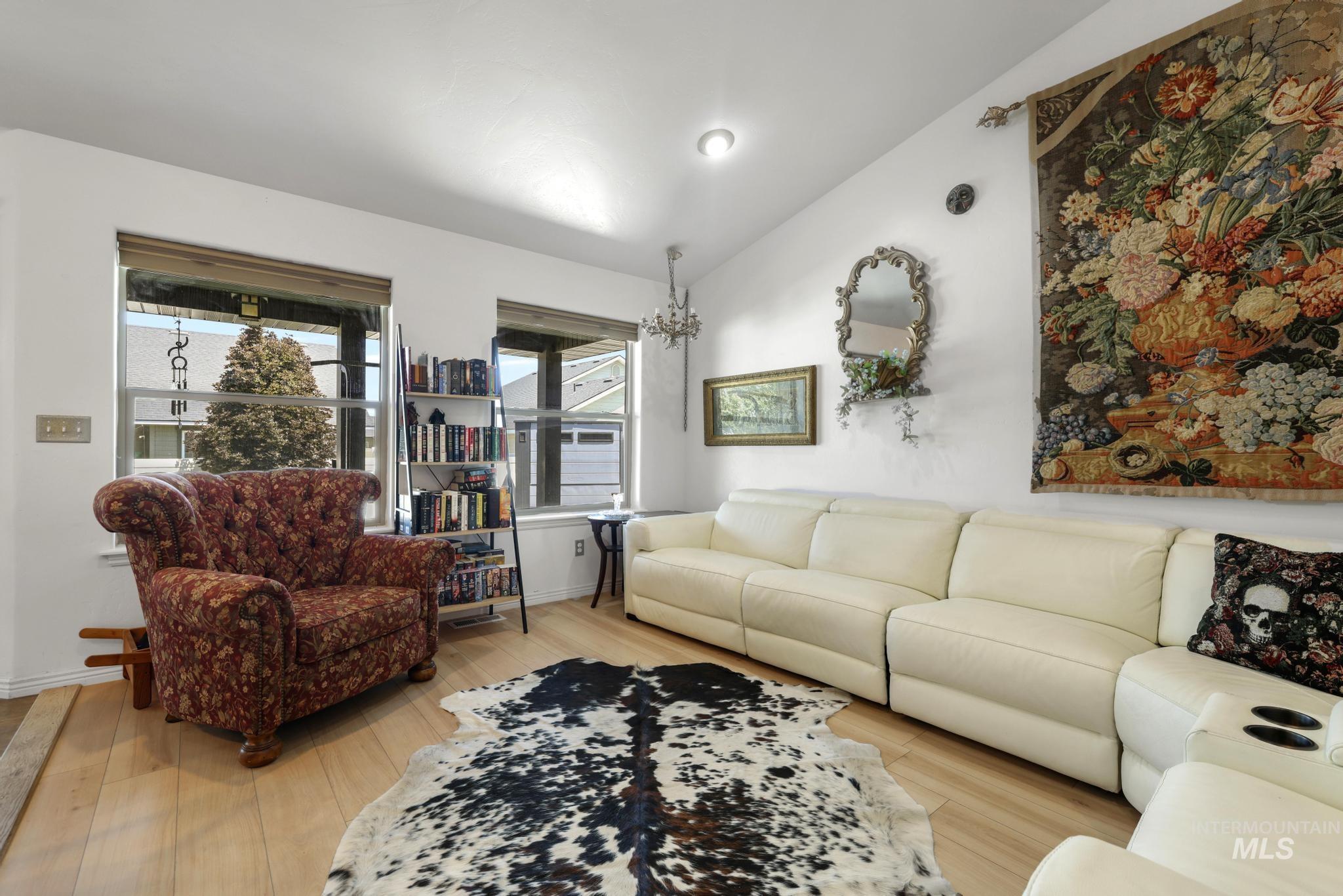1002 Terra Ave Property Photo 9