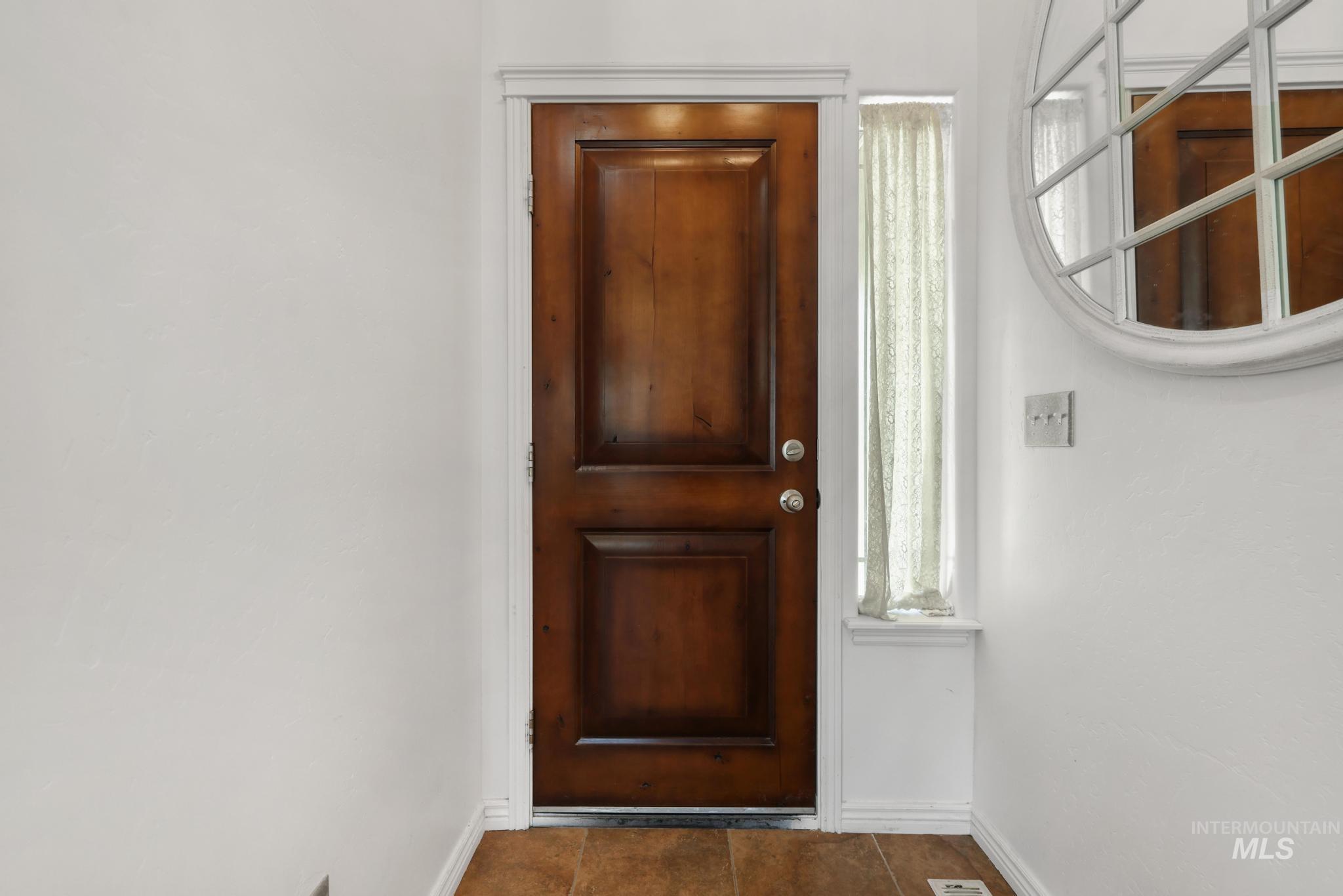 1002 Terra Ave Property Photo 10