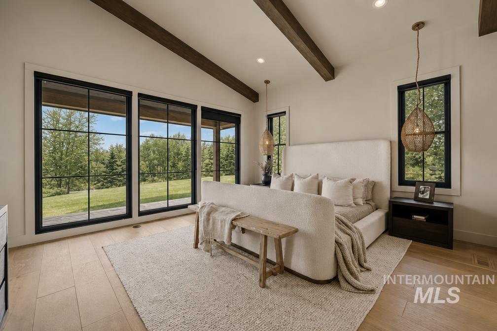 11 Larkspur Property Photo 9