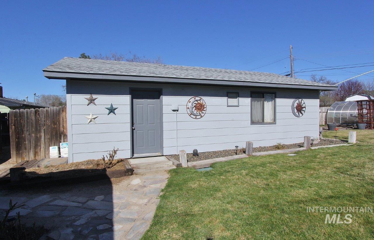 4002 W Normandie Dr. Property Photo 17
