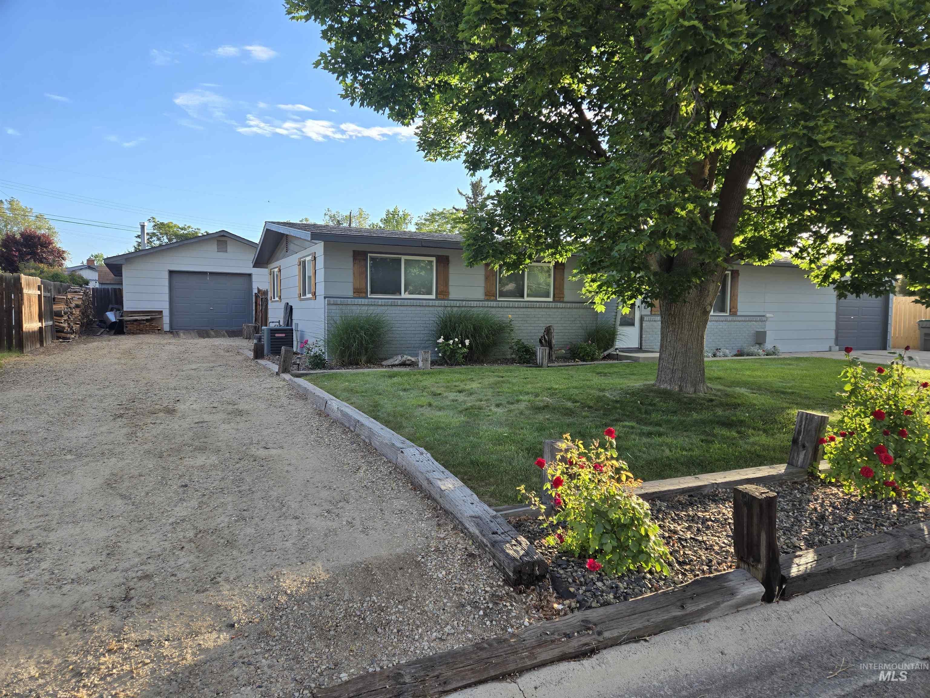 4002 W Normandie Dr. Property Photo 19