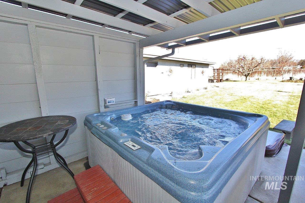 4002 W Normandie Dr. Property Photo 24