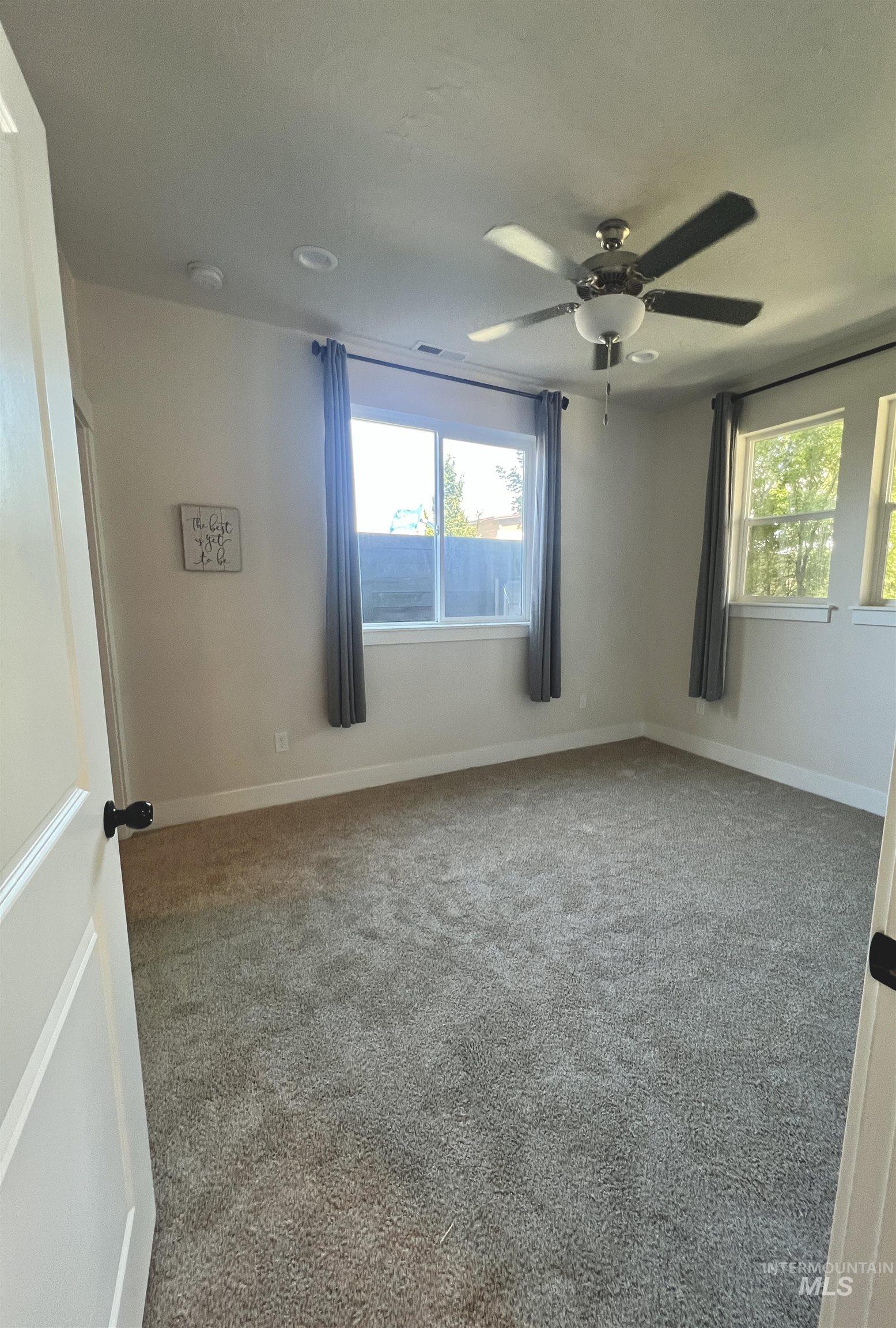 1475 N Bluffs Ridge Lane Property Photo 9