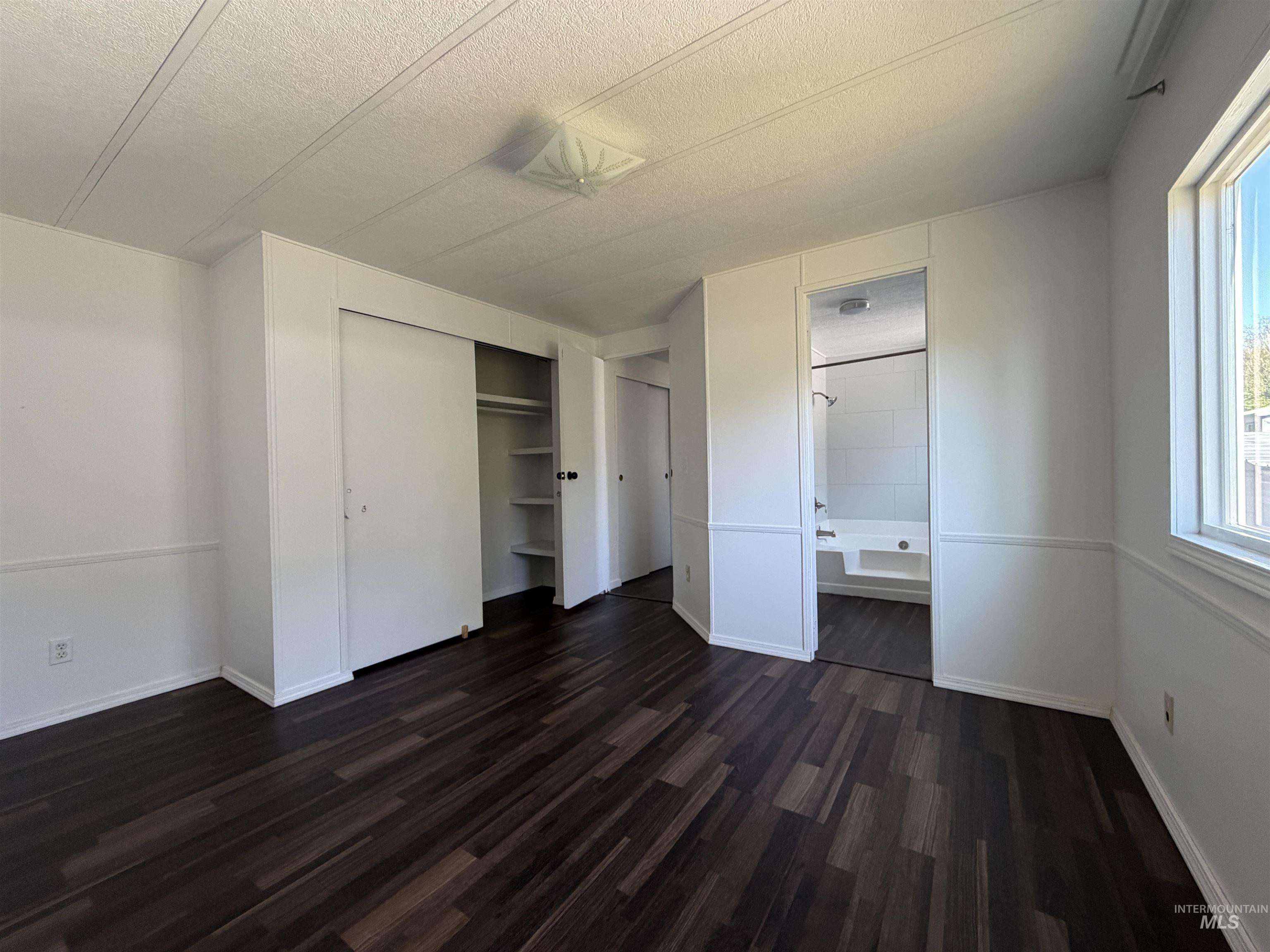 411 N Almon Property Photo 19