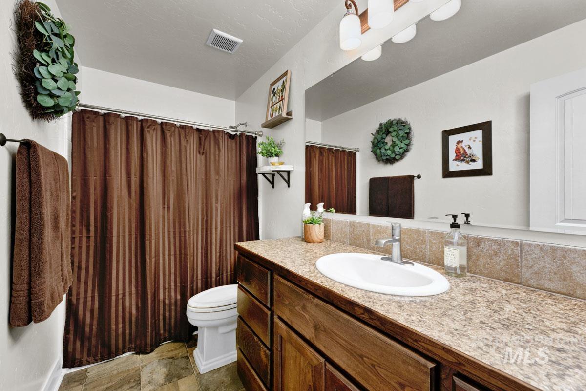 5176 W Denwick Dr. Property Photo 24