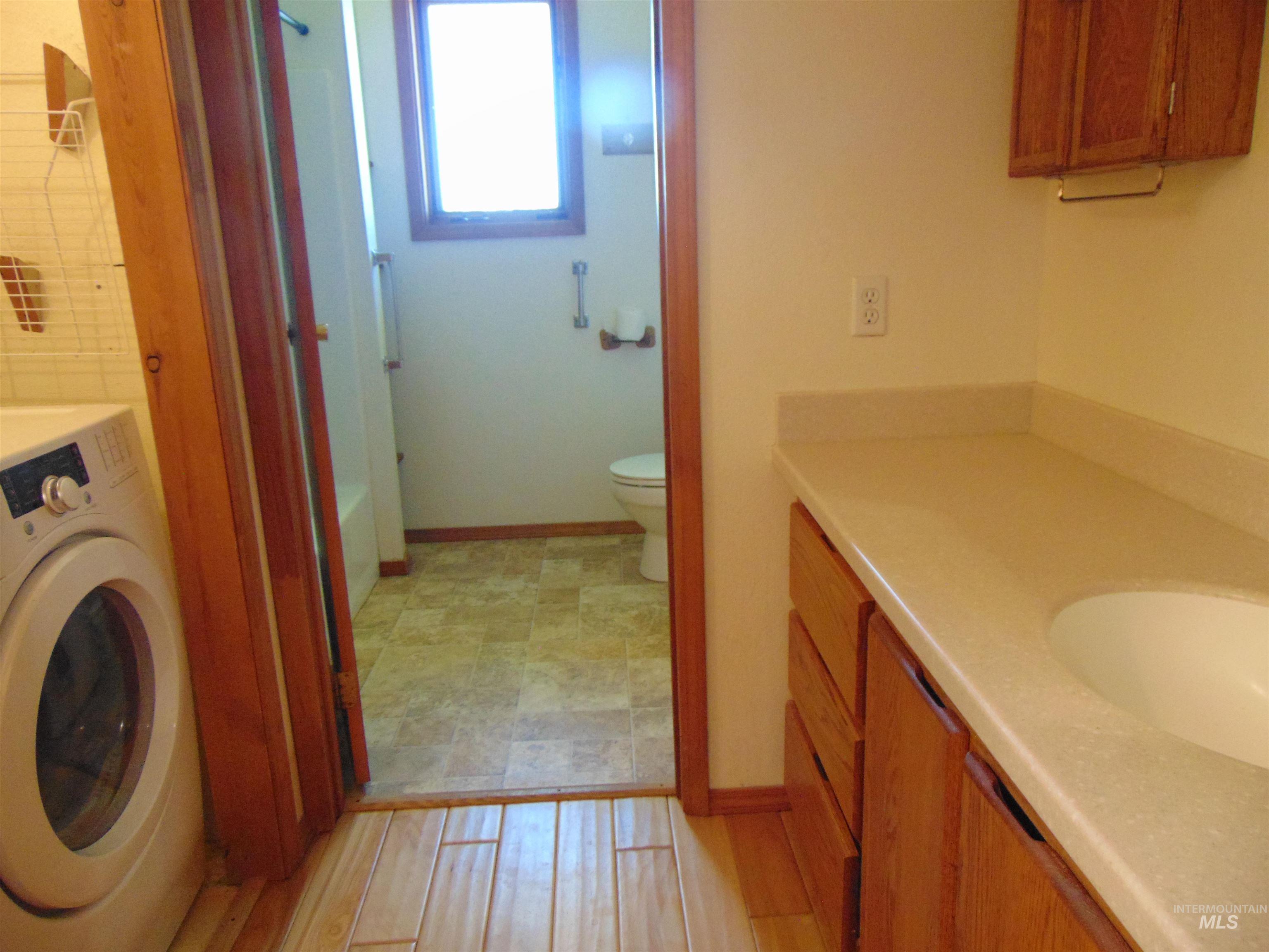 3855 Saddlehorn Lane Property Photo 11