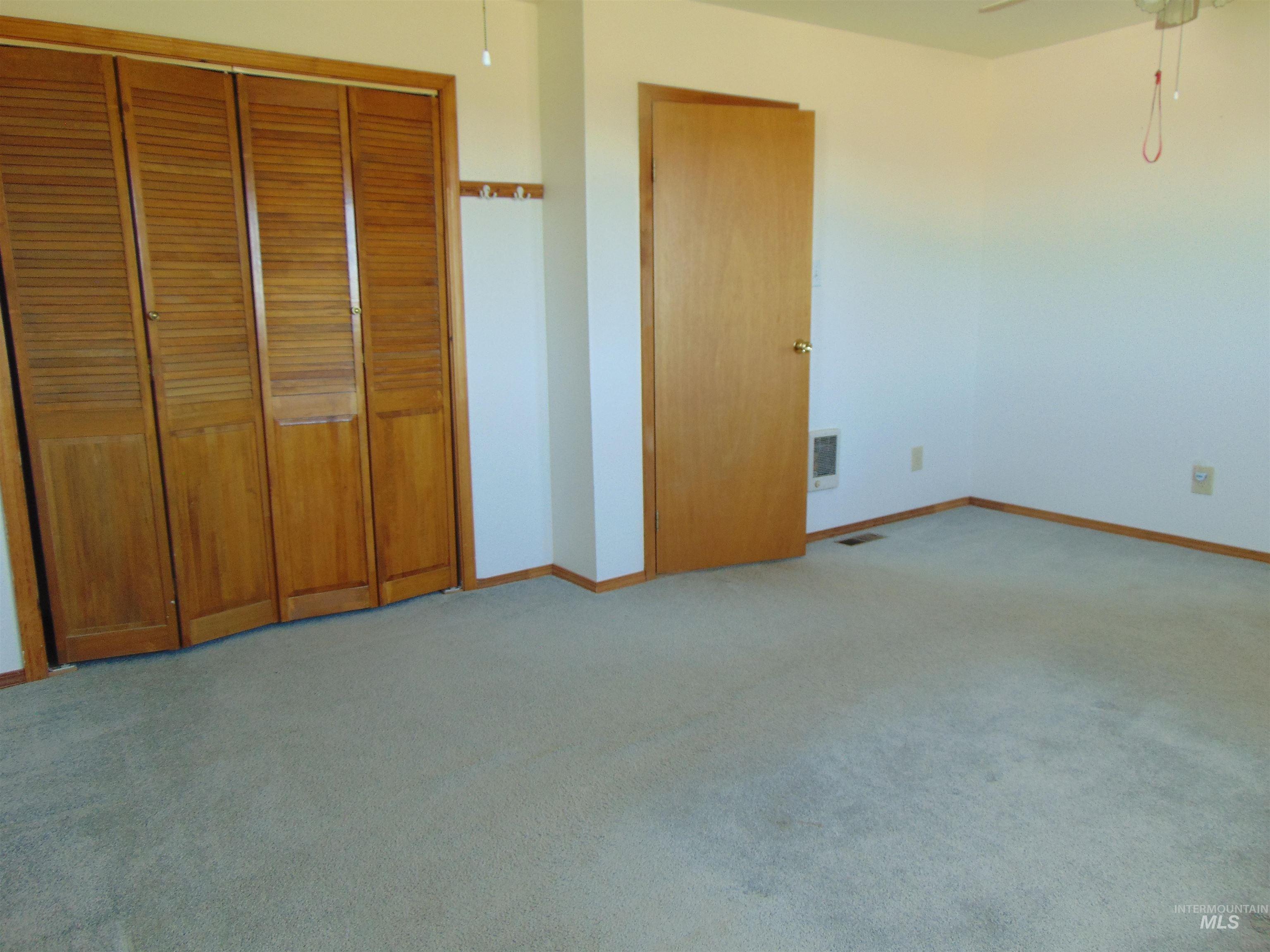 3855 Saddlehorn Lane Property Photo 14