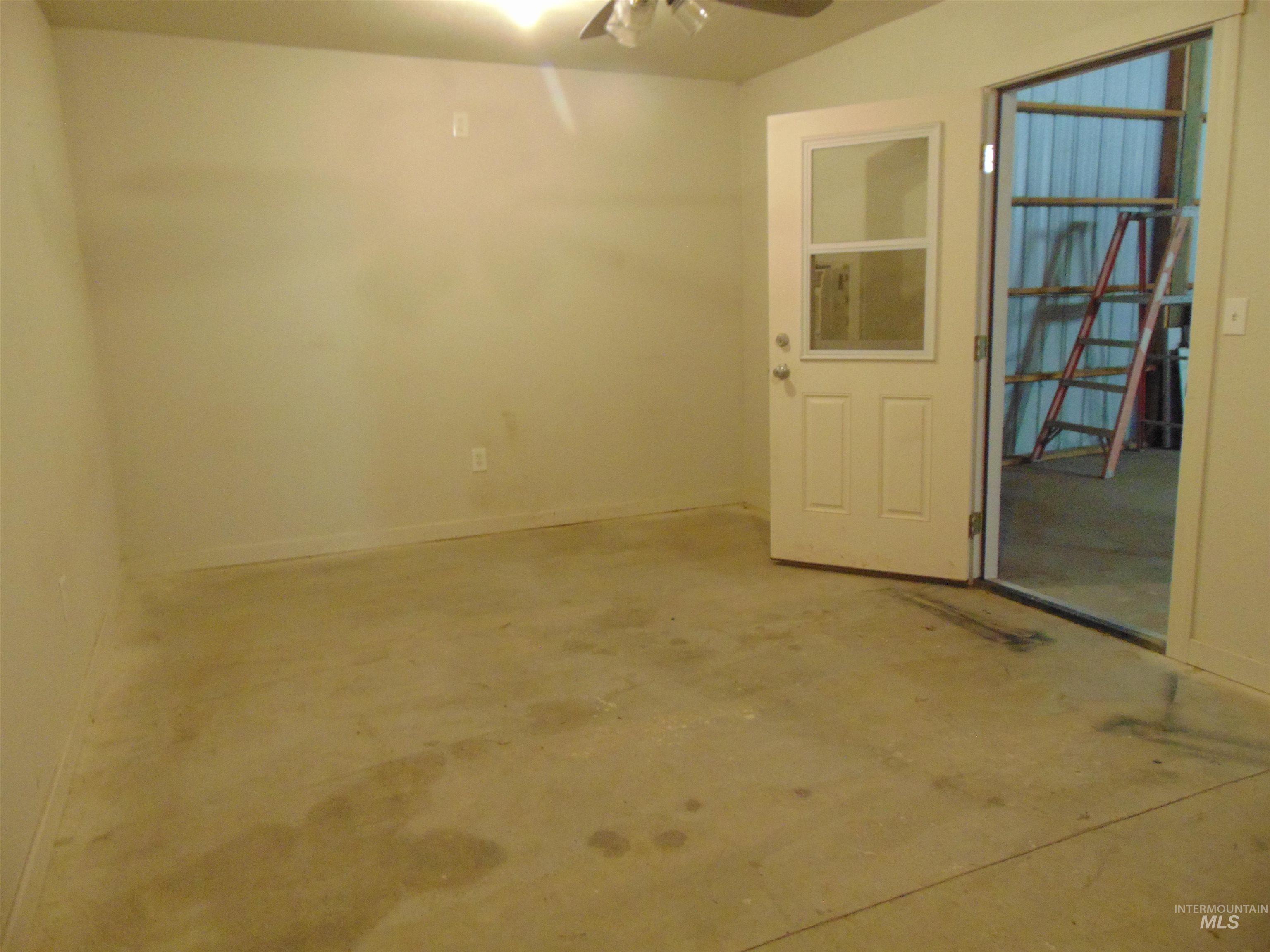 3855 Saddlehorn Lane Property Photo 27