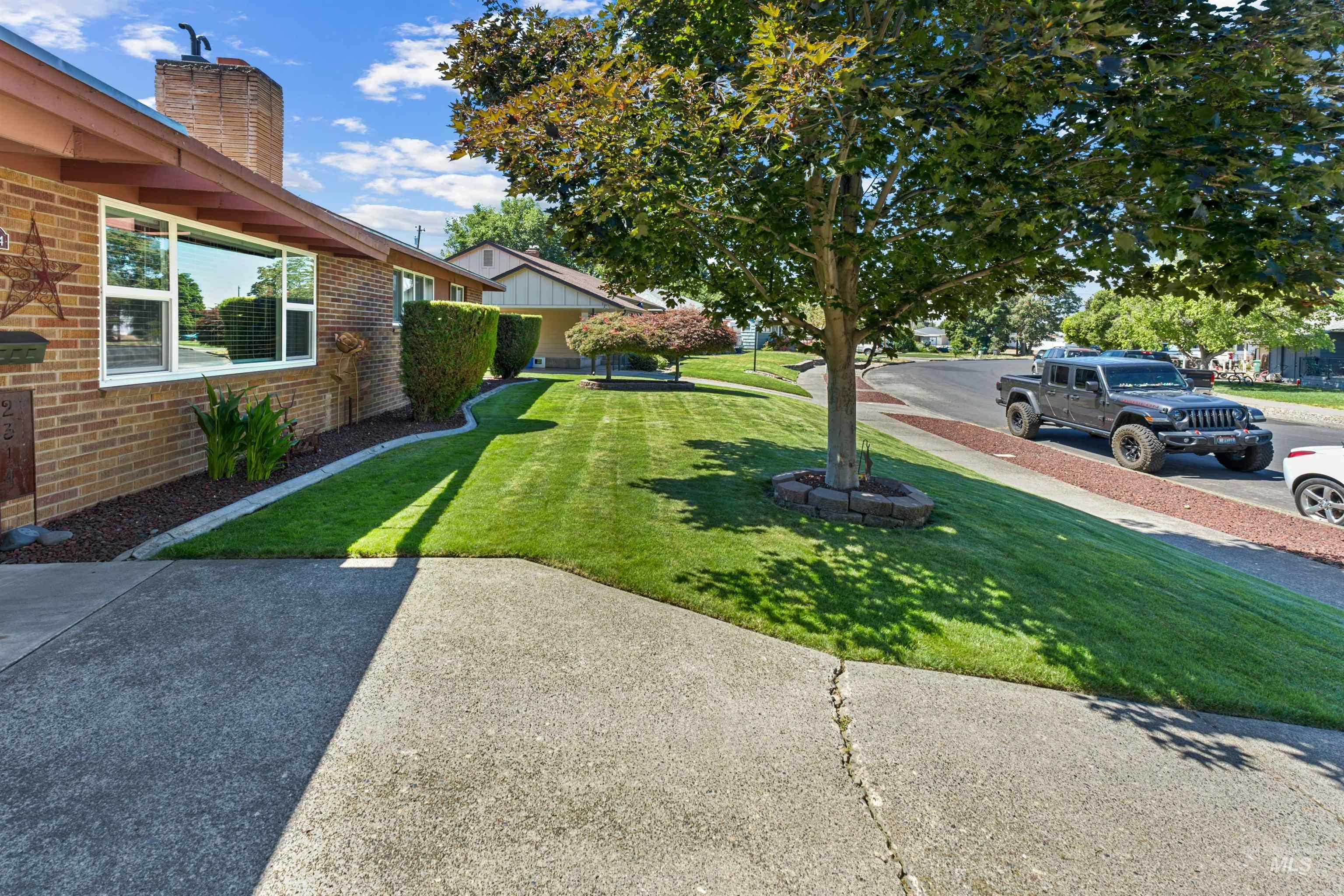 2314 9th Ave Property Photo 6
