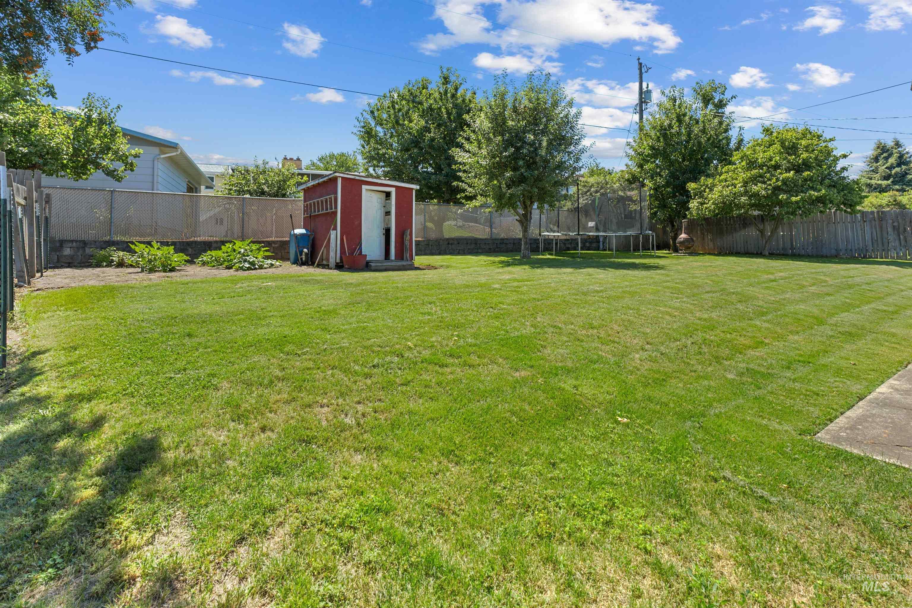 2314 9th Ave Property Photo 8