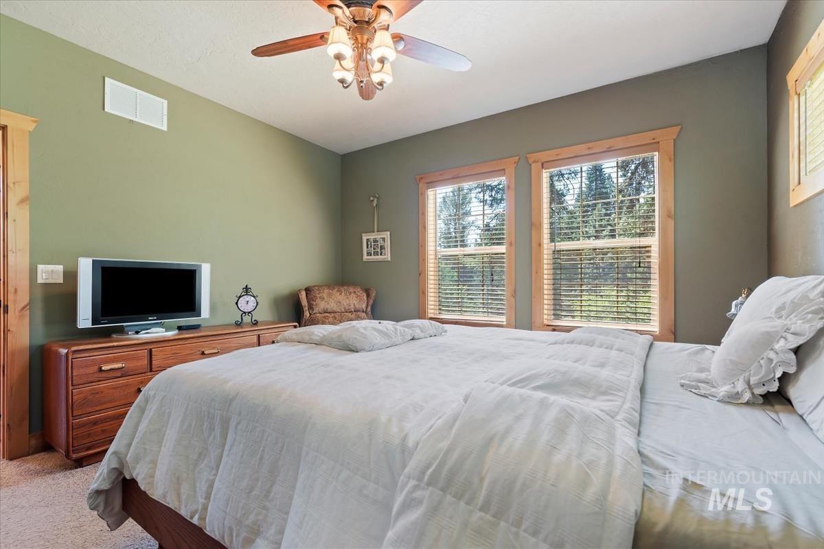 20 Shadow Rd Property Photo 21