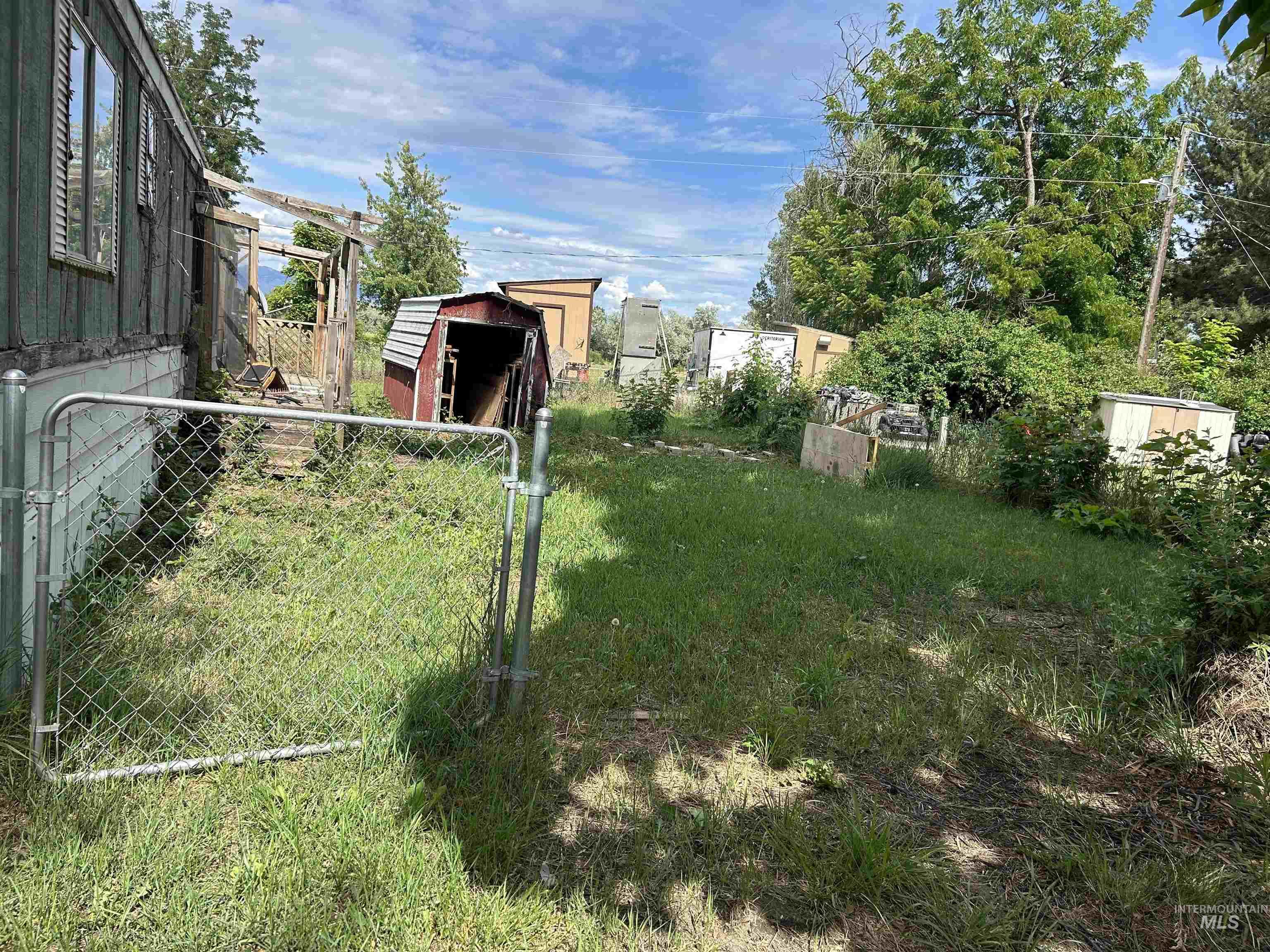 770 S Dolson Ln Property Photo 2