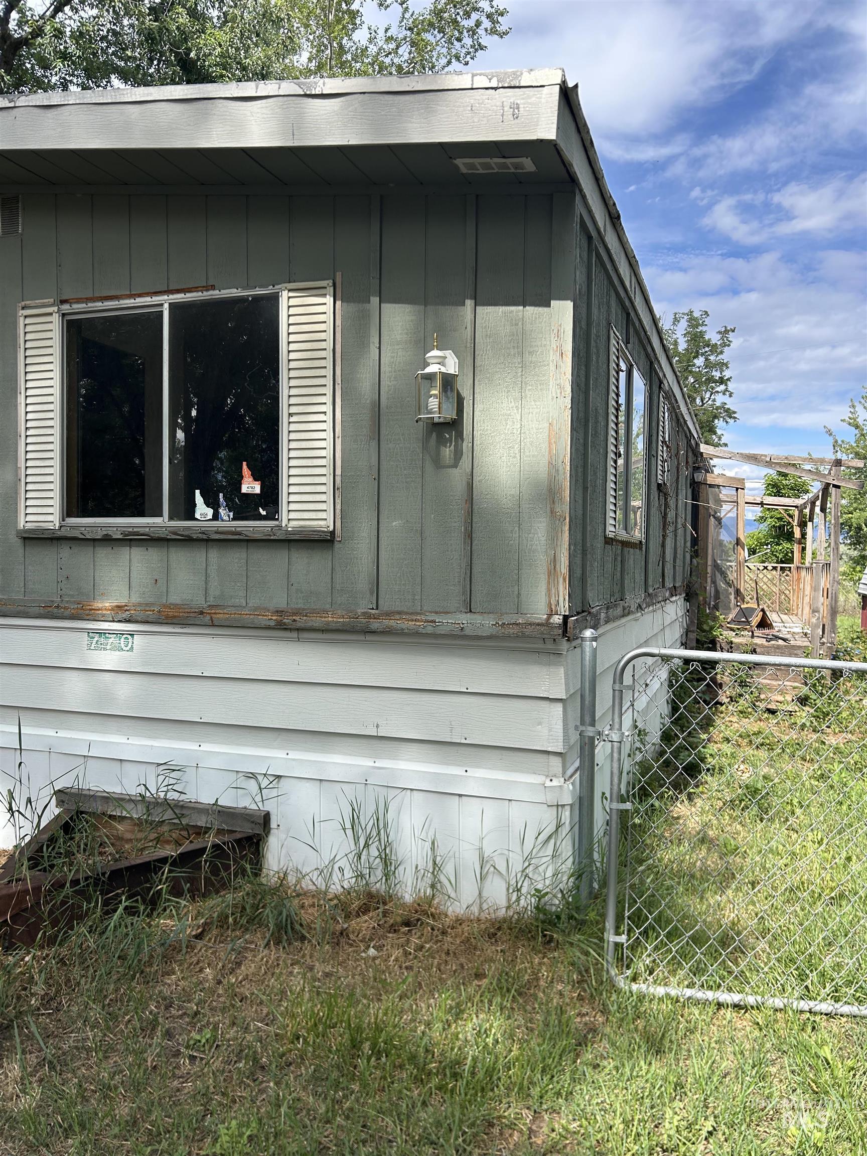 770 S Dolson Ln Property Photo 3
