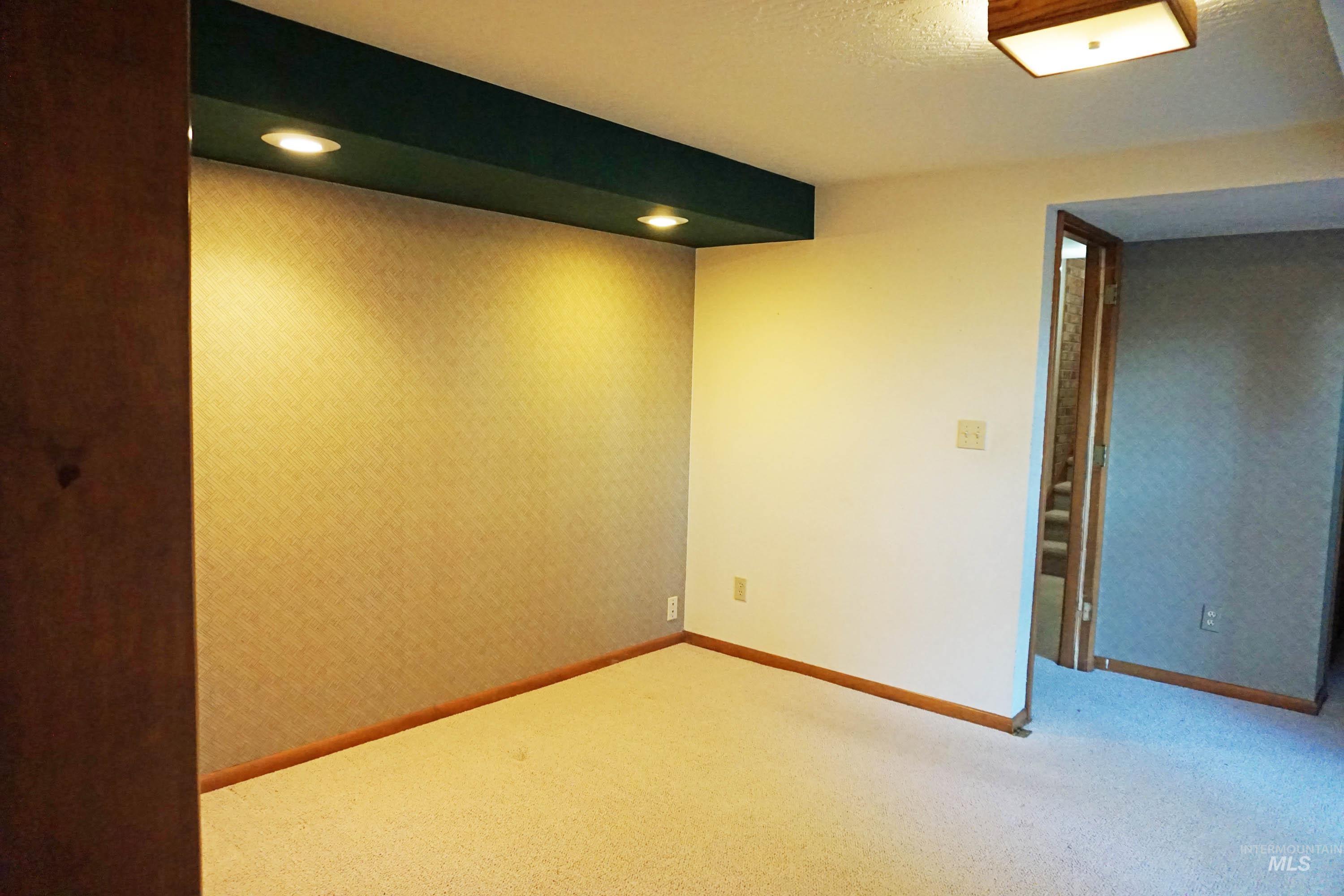 22347 Upper Pleasant Ridge Road Property Photo 25