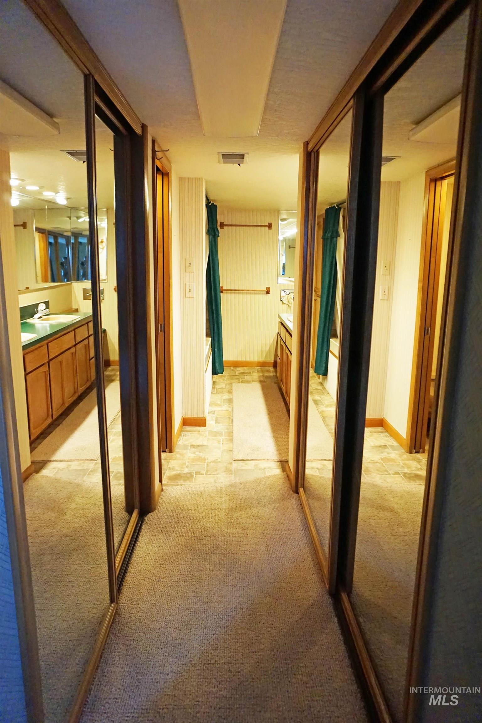 22347 Upper Pleasant Ridge Road Property Photo 29