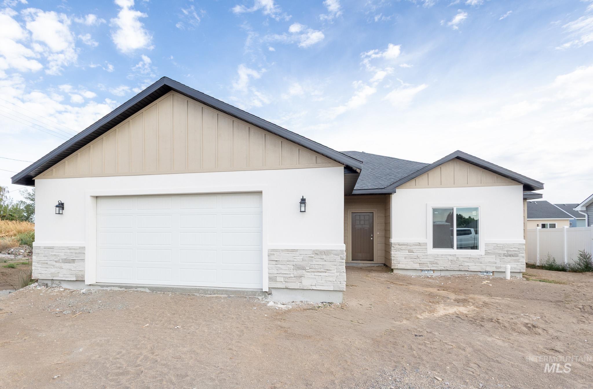 1122 13th St. Property Photo 1