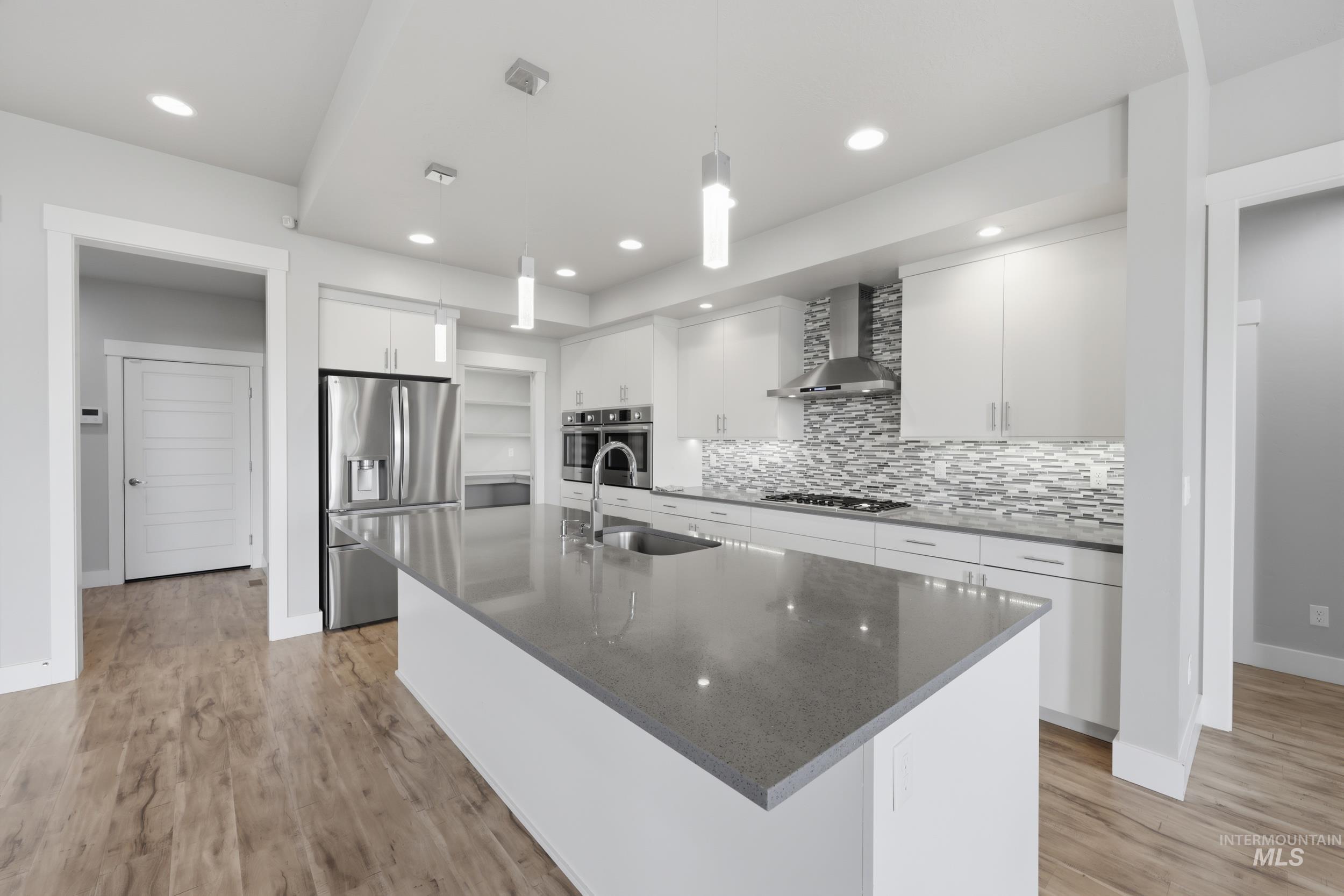 454 W Buroak Drive Property Photo 13