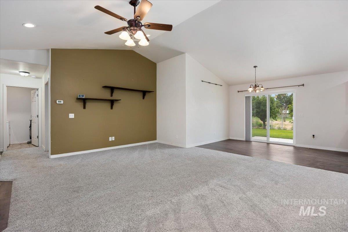 1305 Lauren Lane Property Photo 5