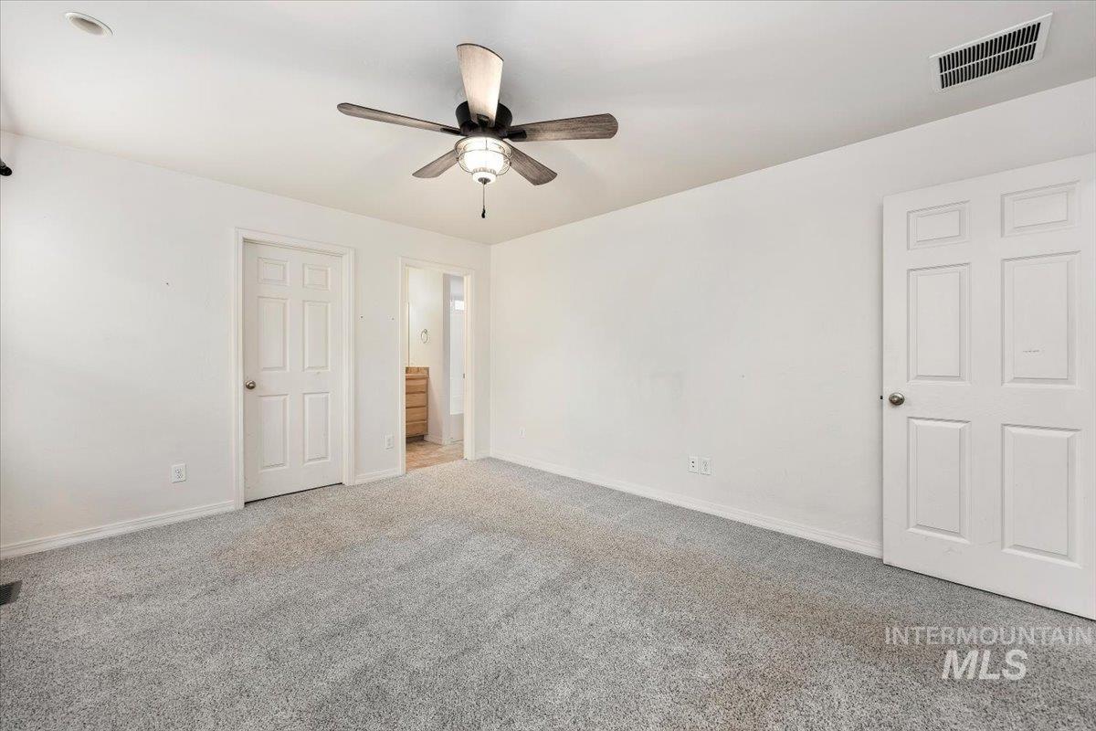1305 Lauren Lane Property Photo 17