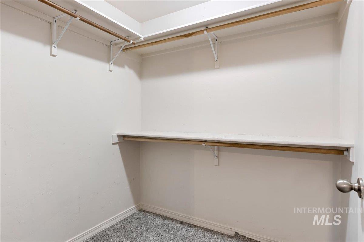 1305 Lauren Lane Property Photo 22