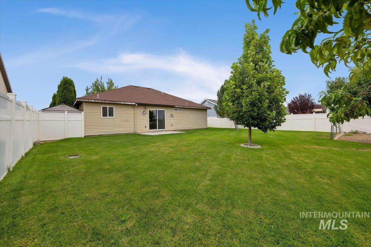1305 Lauren Lane Property Photo 27